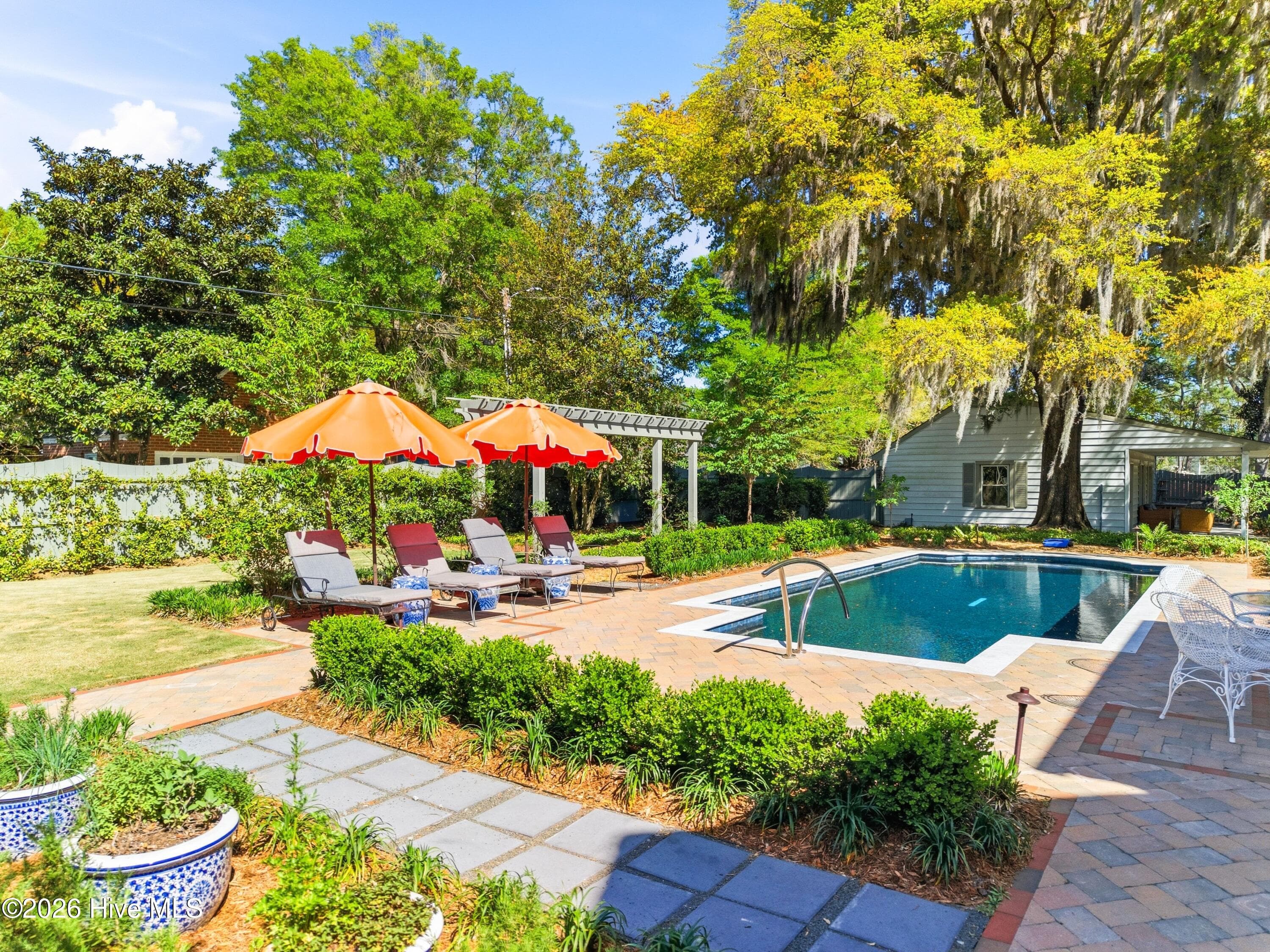 Single Family Residence at 2901 Oleander Drive, Wilmington, NC 28403, Wilmington, photo 16 of 85