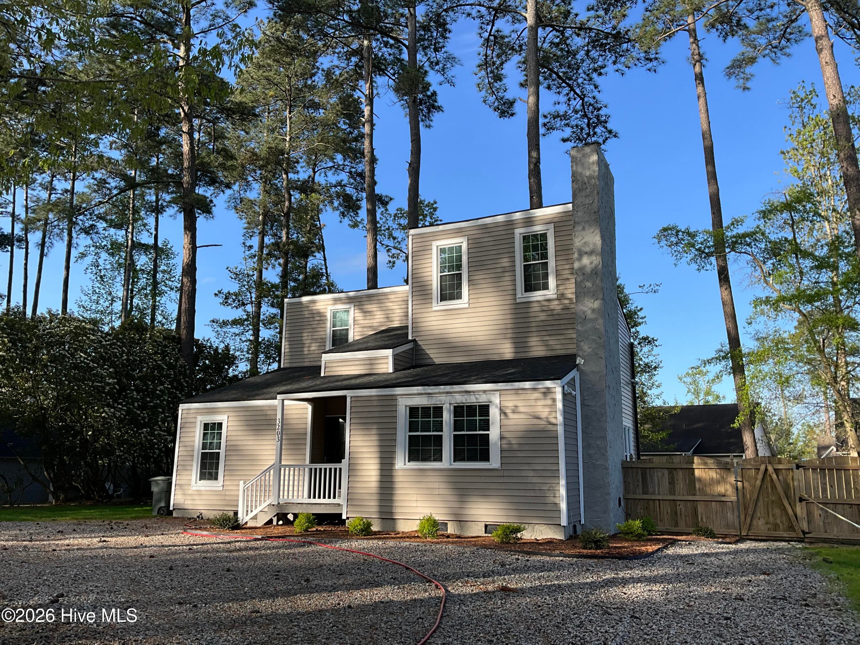 Single Family Residence at 3203 Gordon Drive, Greenville, NC 27834, photo 2 of 20