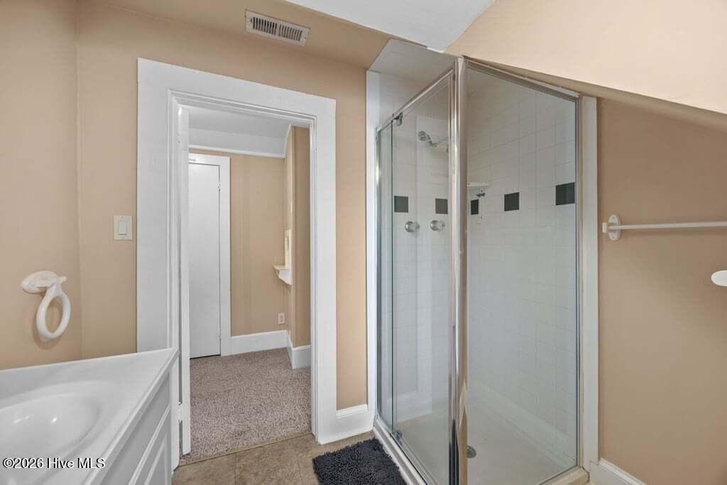 UPSTAIRS BATHROOM - 1307 N Respess Street, Washington, NC 27889