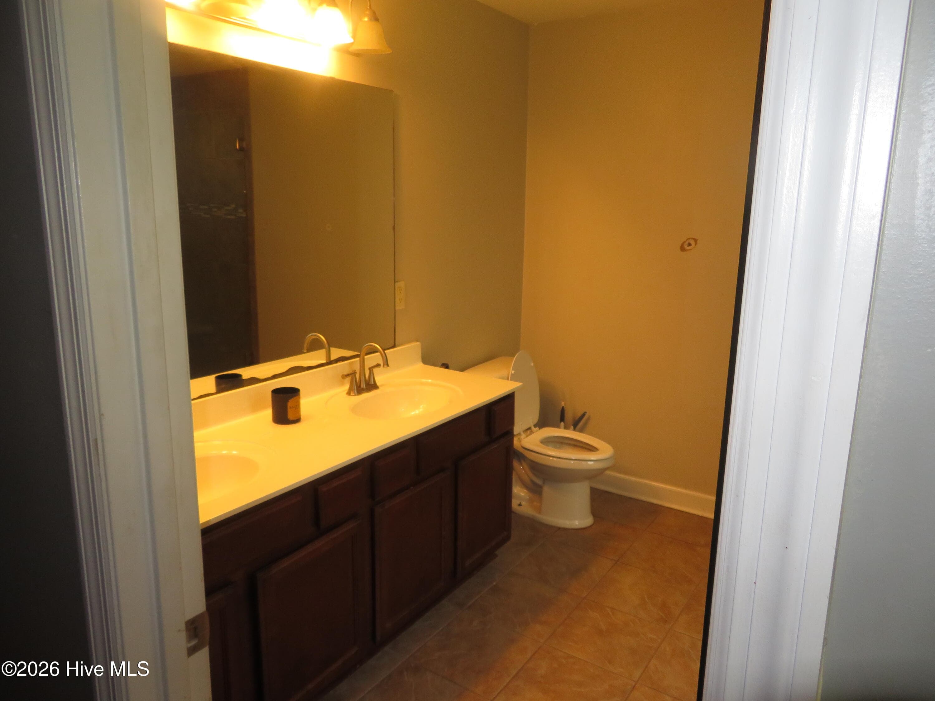Single Family Residence at 702 Ashley Meadow Lane, Jacksonville, NC 28546, photo 29 of 51