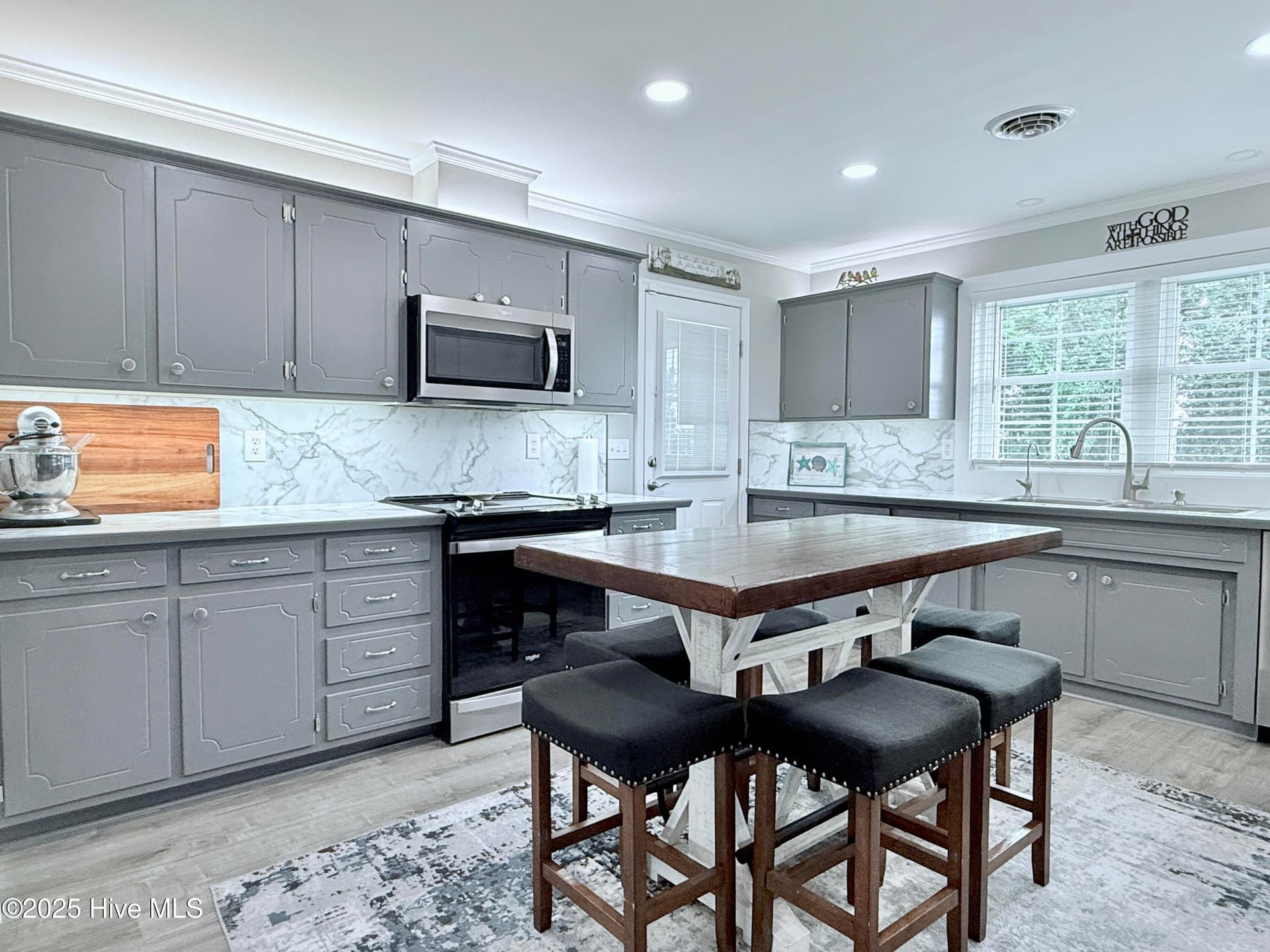 Single Family Residence at 5405 Cedar Tree Lane, Emerald Isle, NC 28594, photo 11 of 124