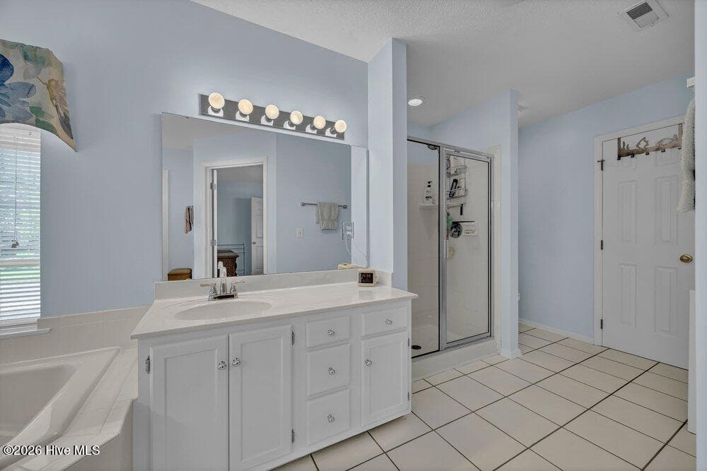 Single Family Residence at 7101 Crabwalk Court, Wilmington, NC 28405, photo 29 of 54