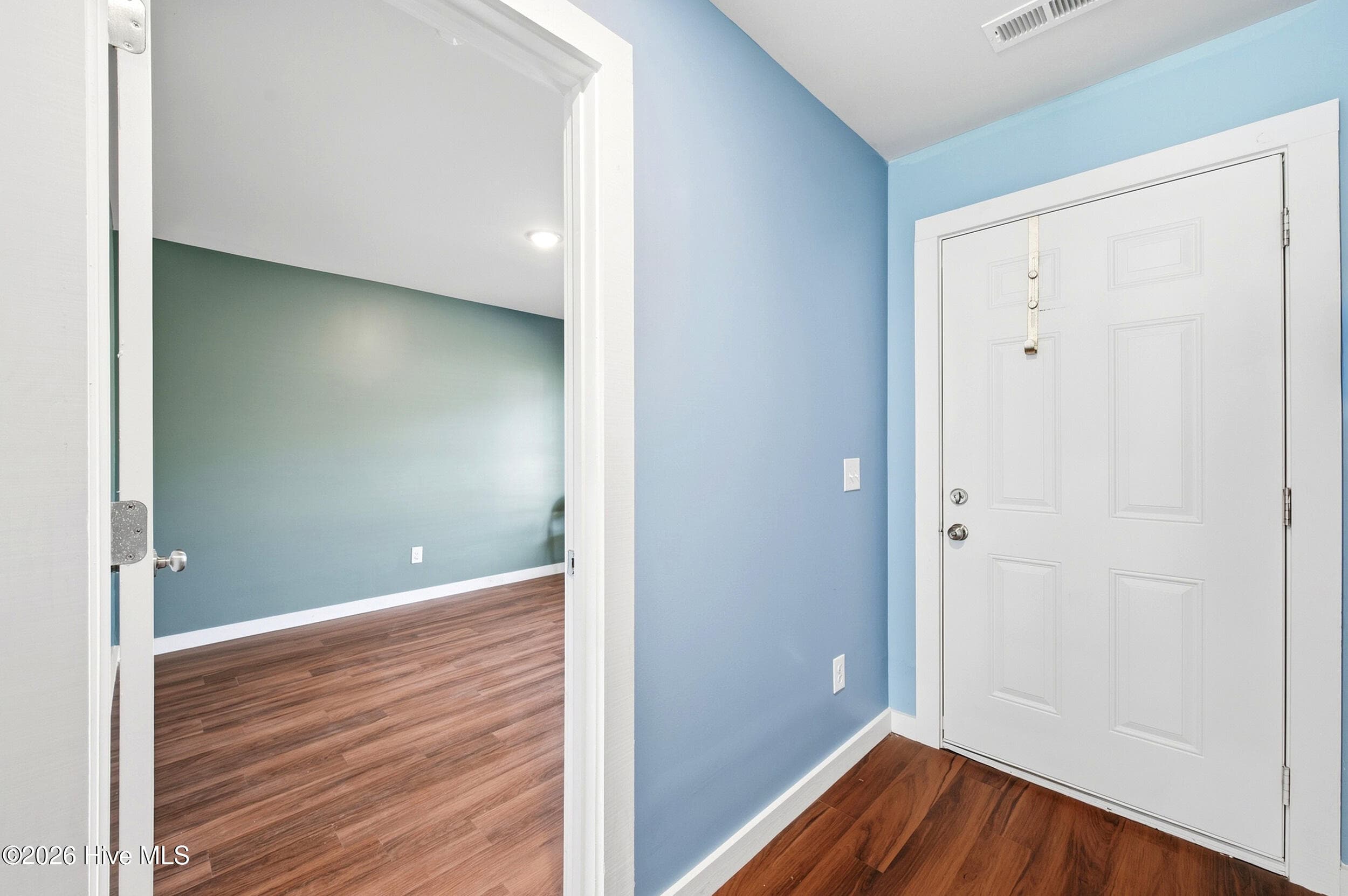 Single Family Residence at 910 Pine Needles Road, Southport, NC 28461, photo 6 of 53