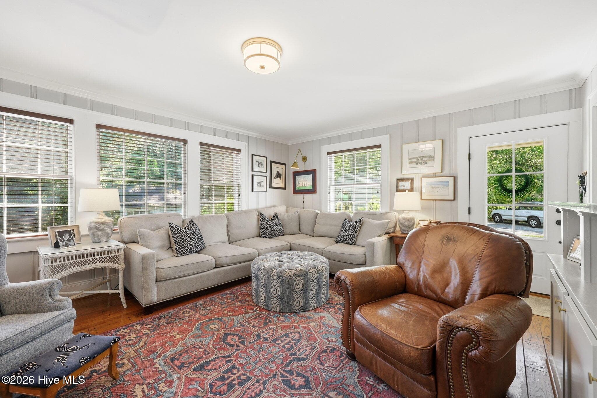 Back den - 1126 N Market Street, Washington, NC 27889