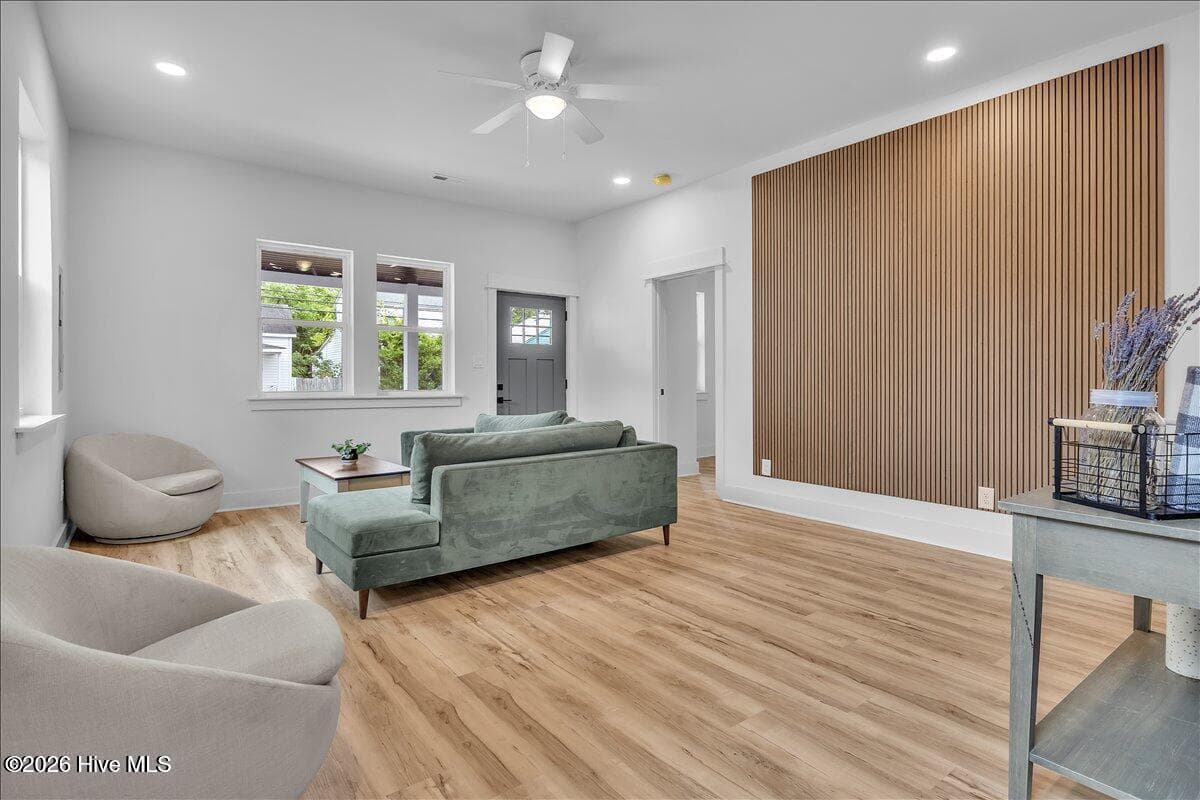 Single Family Residence at 1109 Dock Street, Wilmington, NC 28401, photo 6 of 24