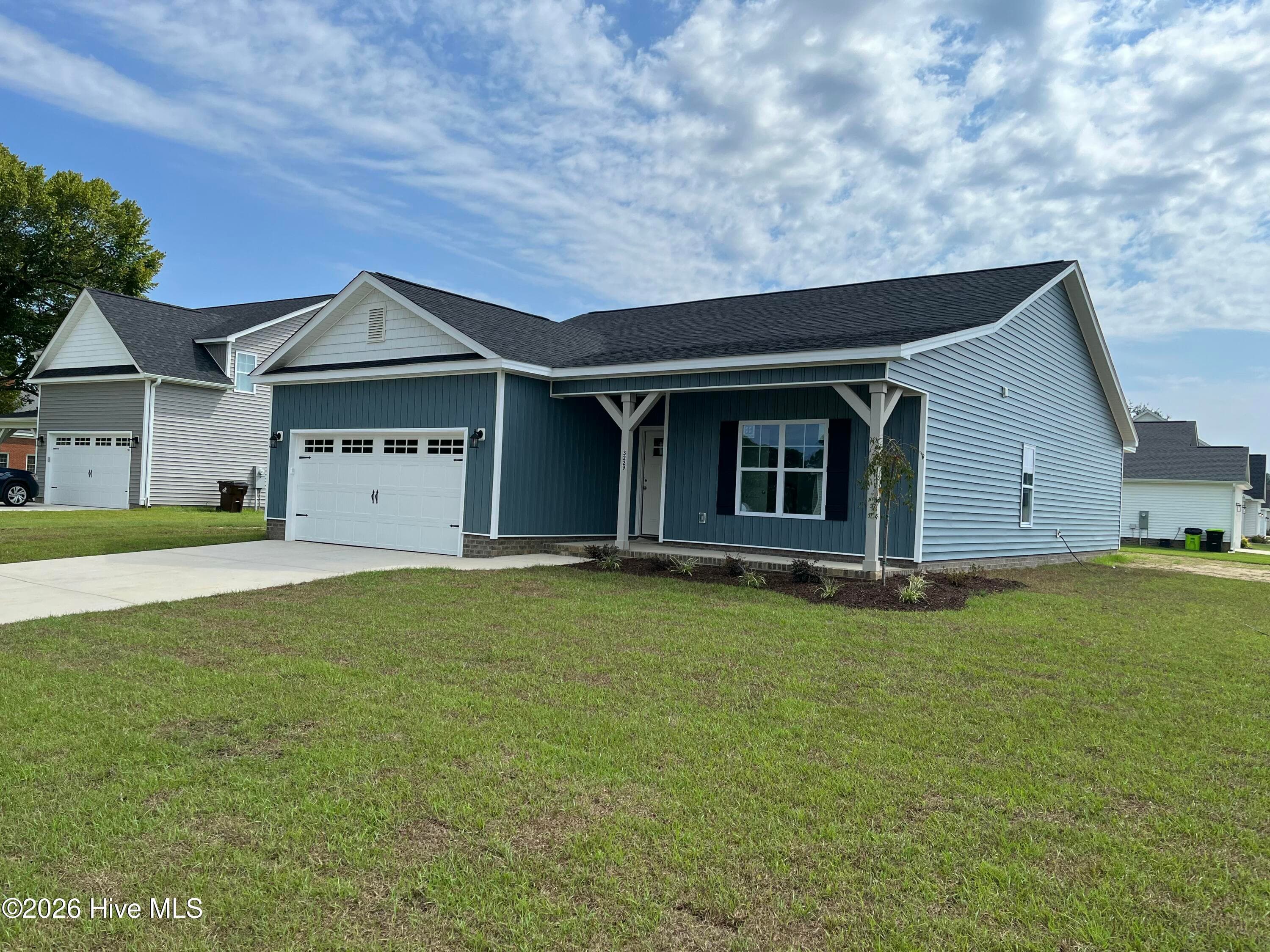 welcome home - 3229 Meadow Drive, Farmville, NC 27828