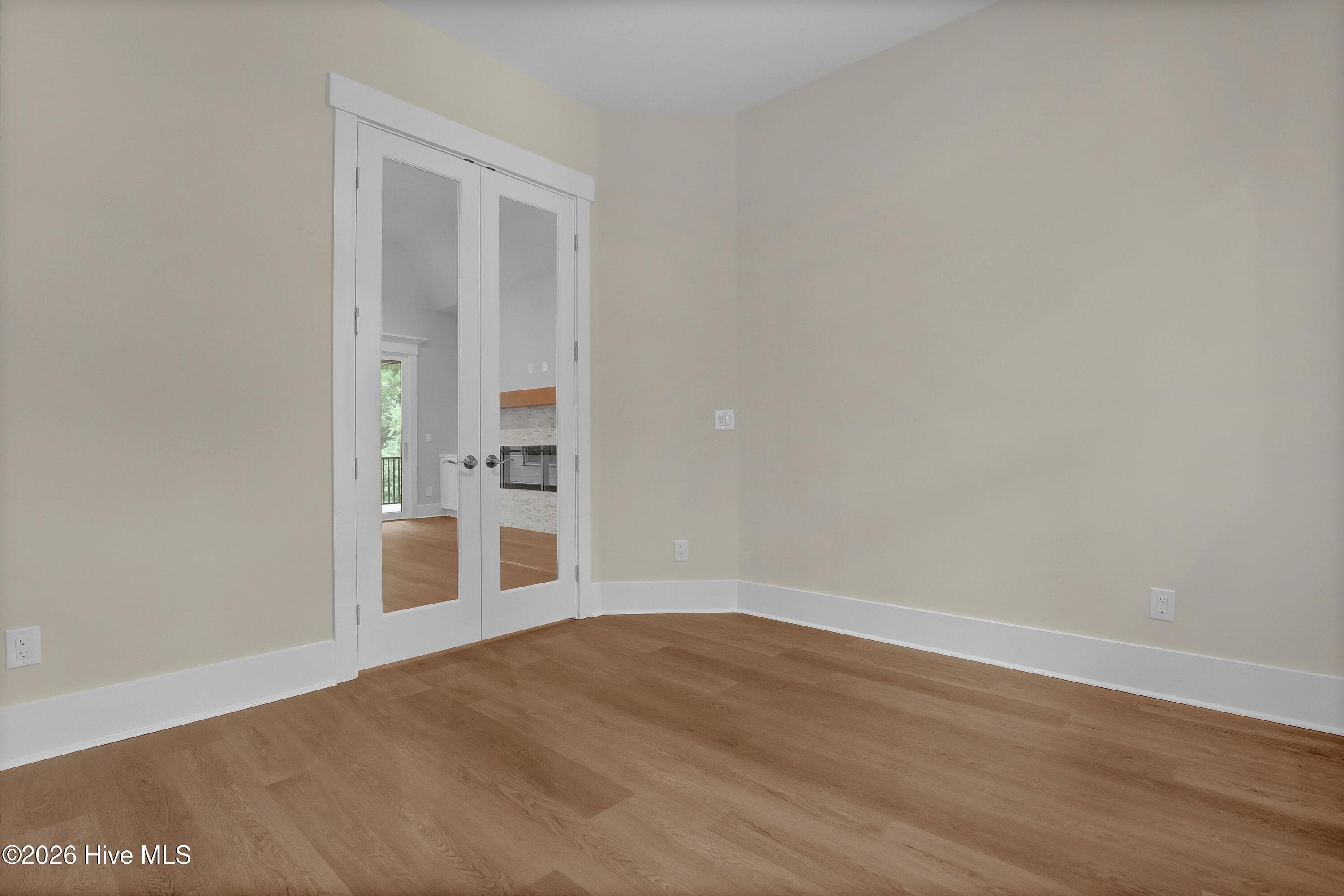 Single Family Residence at 105 Tradewinds Drive, Hampstead, NC 28443, photo 23 of 83