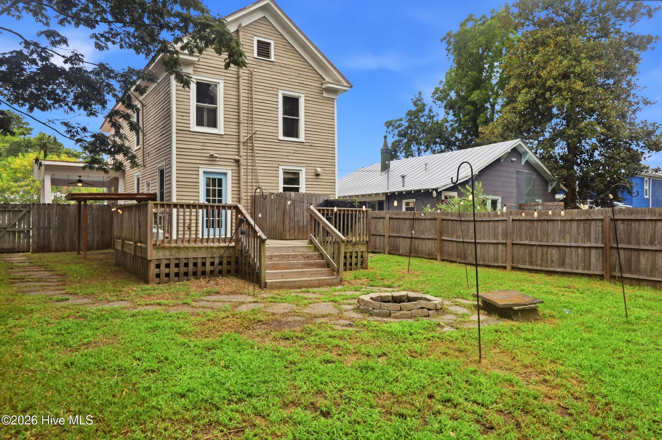 Single Family Residence at 307 Avenue B, New Bern, NC 28560, photo 41 of 55