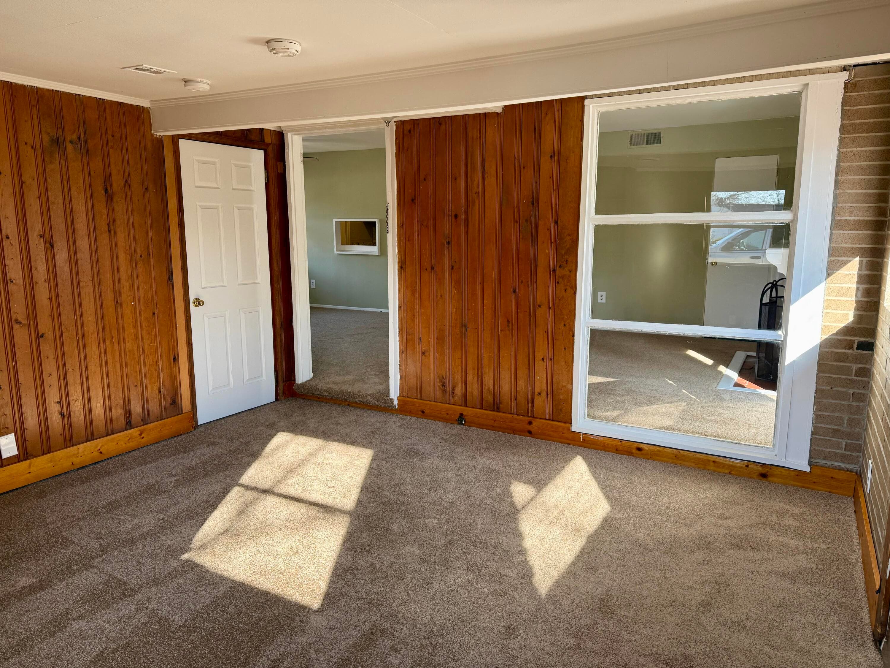 Single Family Residence at 609 Hillcrest Drive, Thomson, GA 30824, photo 5 of 17