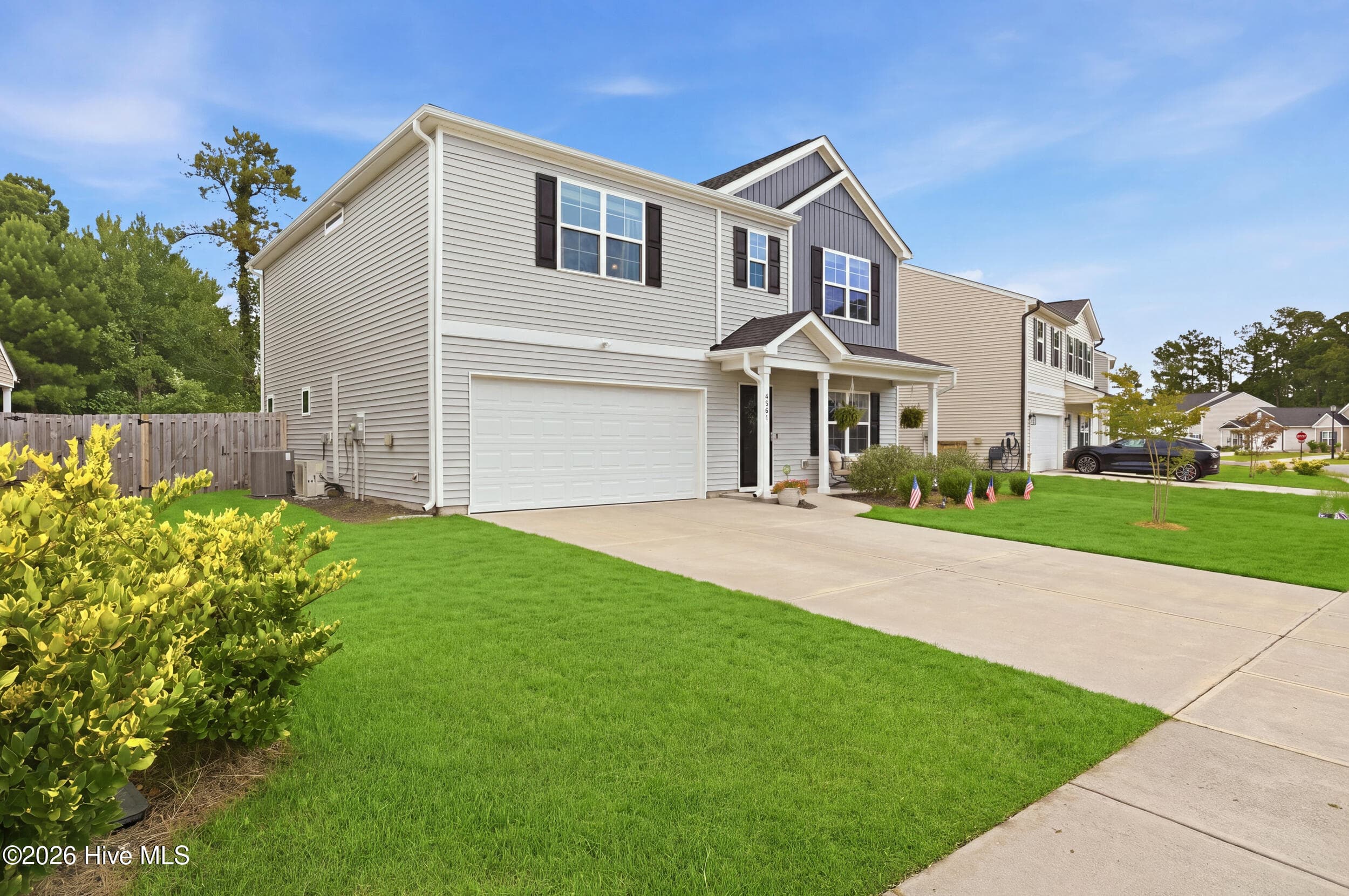 Single Family Residence at 4561 Parsons Mill Drive, Castle Hayne, NC 28429, photo 4 of 54