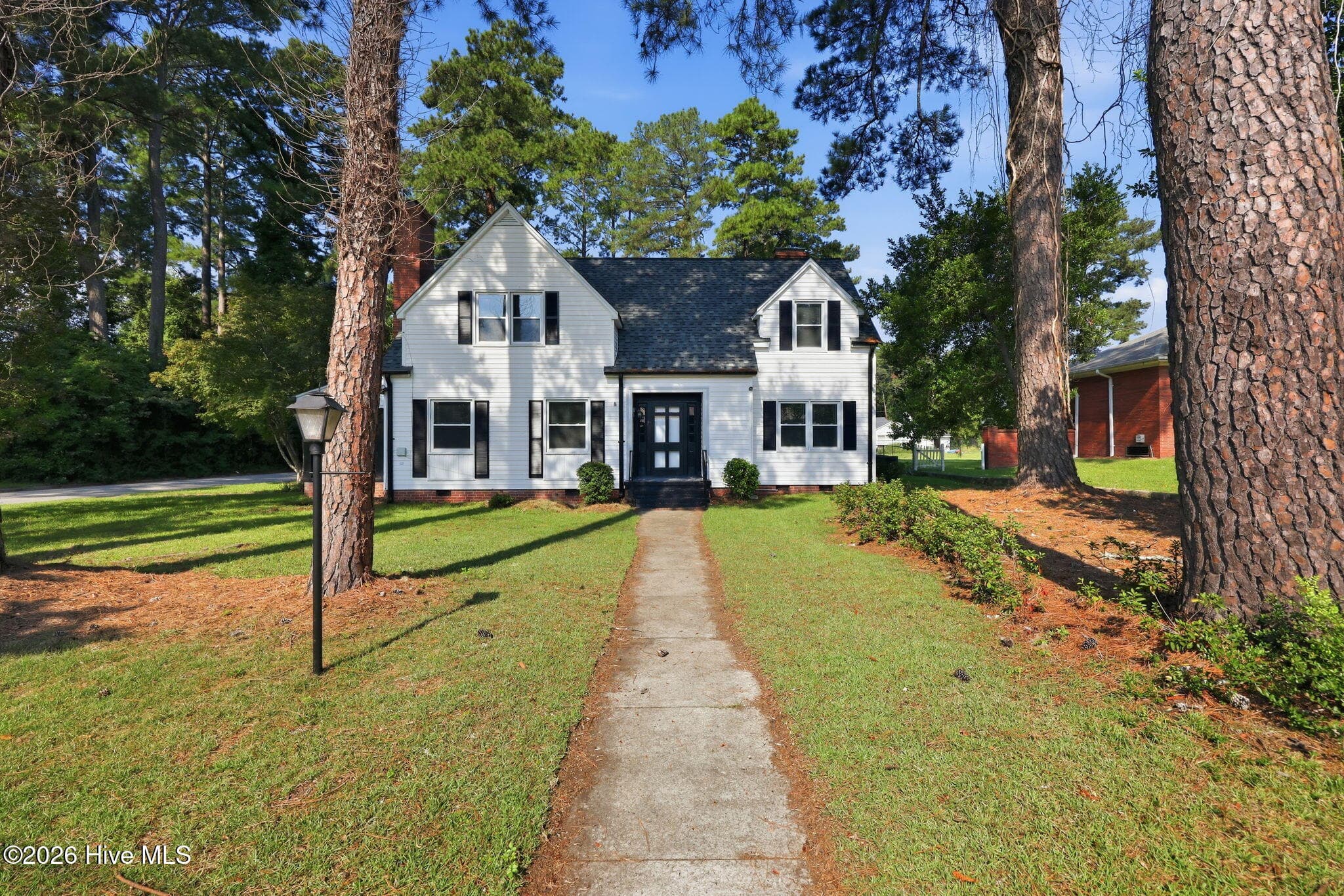 Single Family Residence at 900 Nelson Street, Kinston, NC 28501, photo 39 of 50