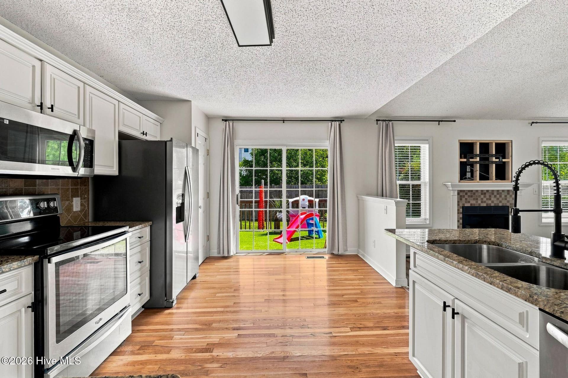 Single Family Residence at 204 Savannah Garden Drive, Carthage, NC 28327, photo 12 of 34