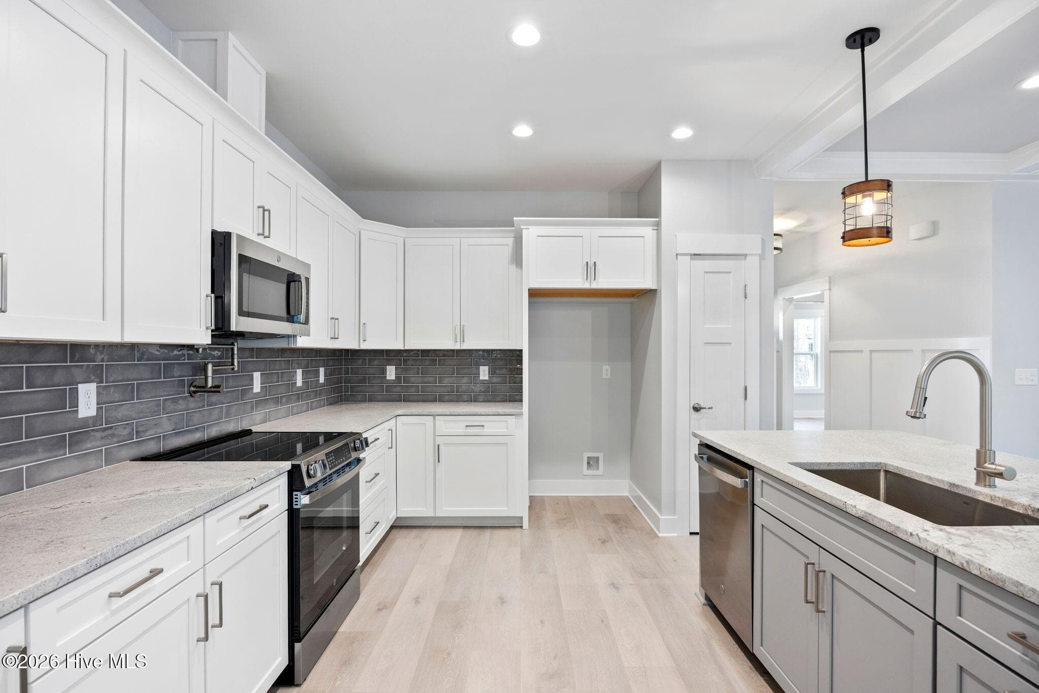 Single Family Residence at 4089 Country Garden Lane, Southport, NC 28461, photo 17 of 86