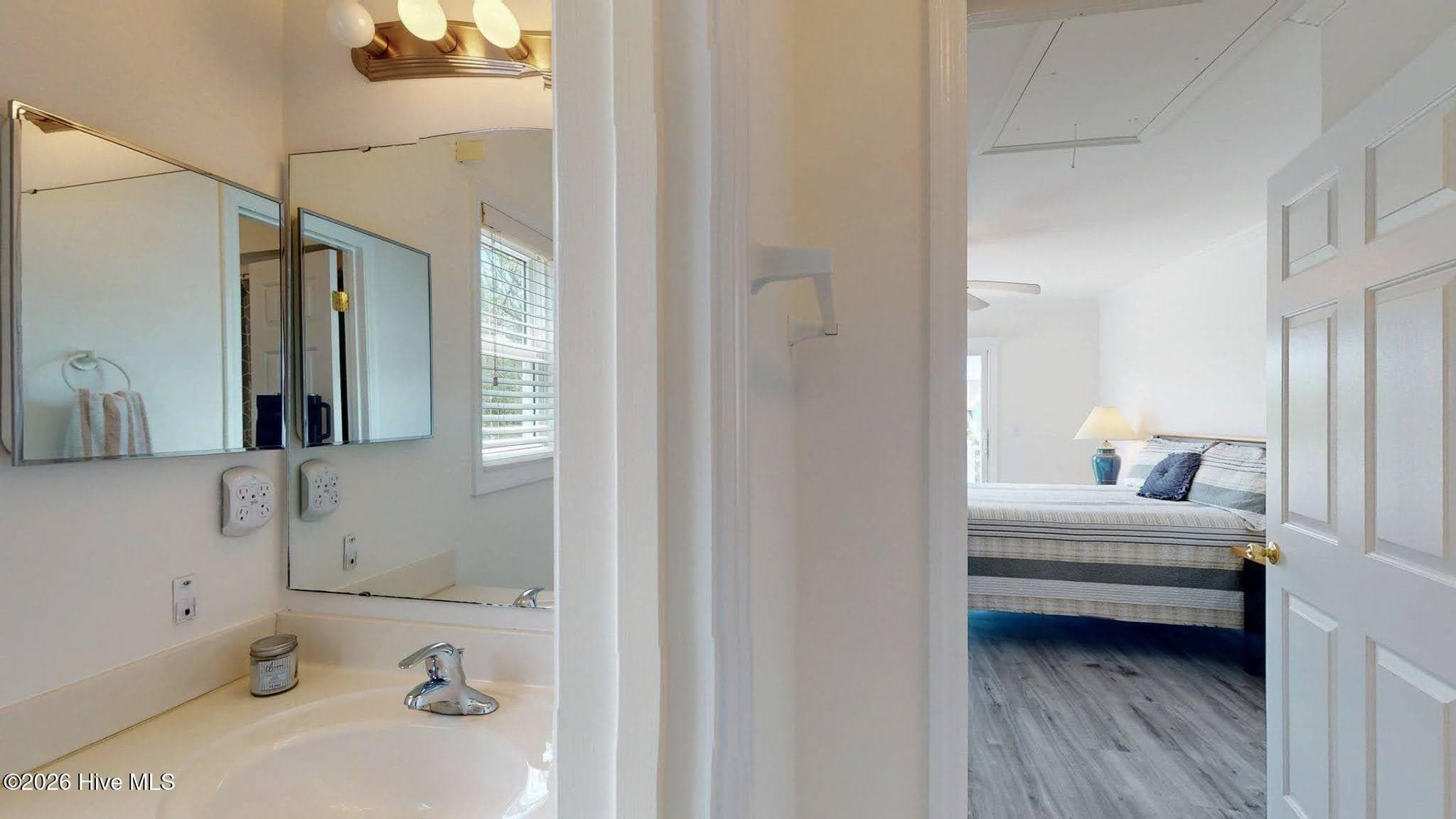 Main level Master bath - 58 N Ridge, Surf City, NC 28445