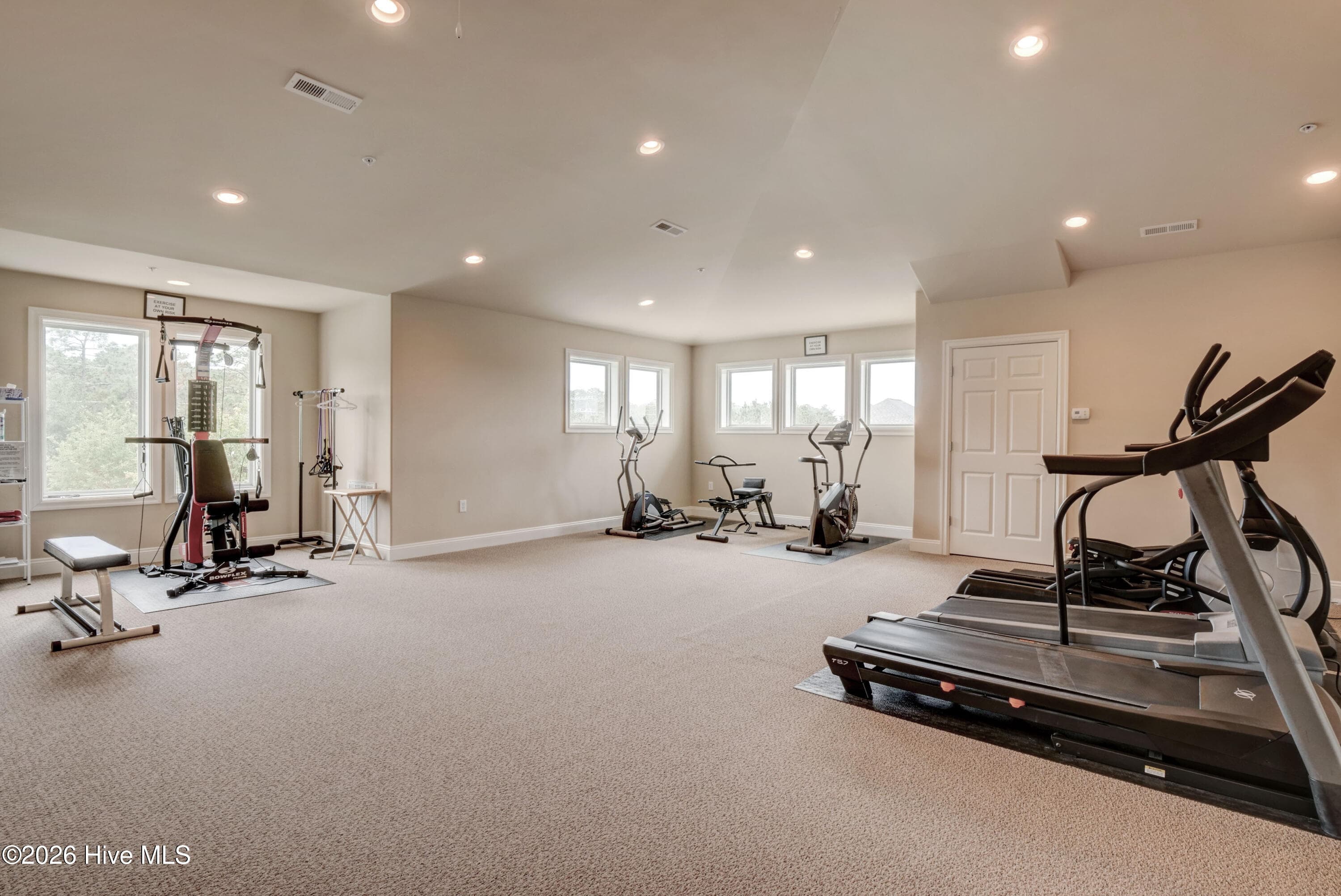 Single Family Residence at 5906 White Heron Road, Wilmington, NC 28412, photo 38 of 40