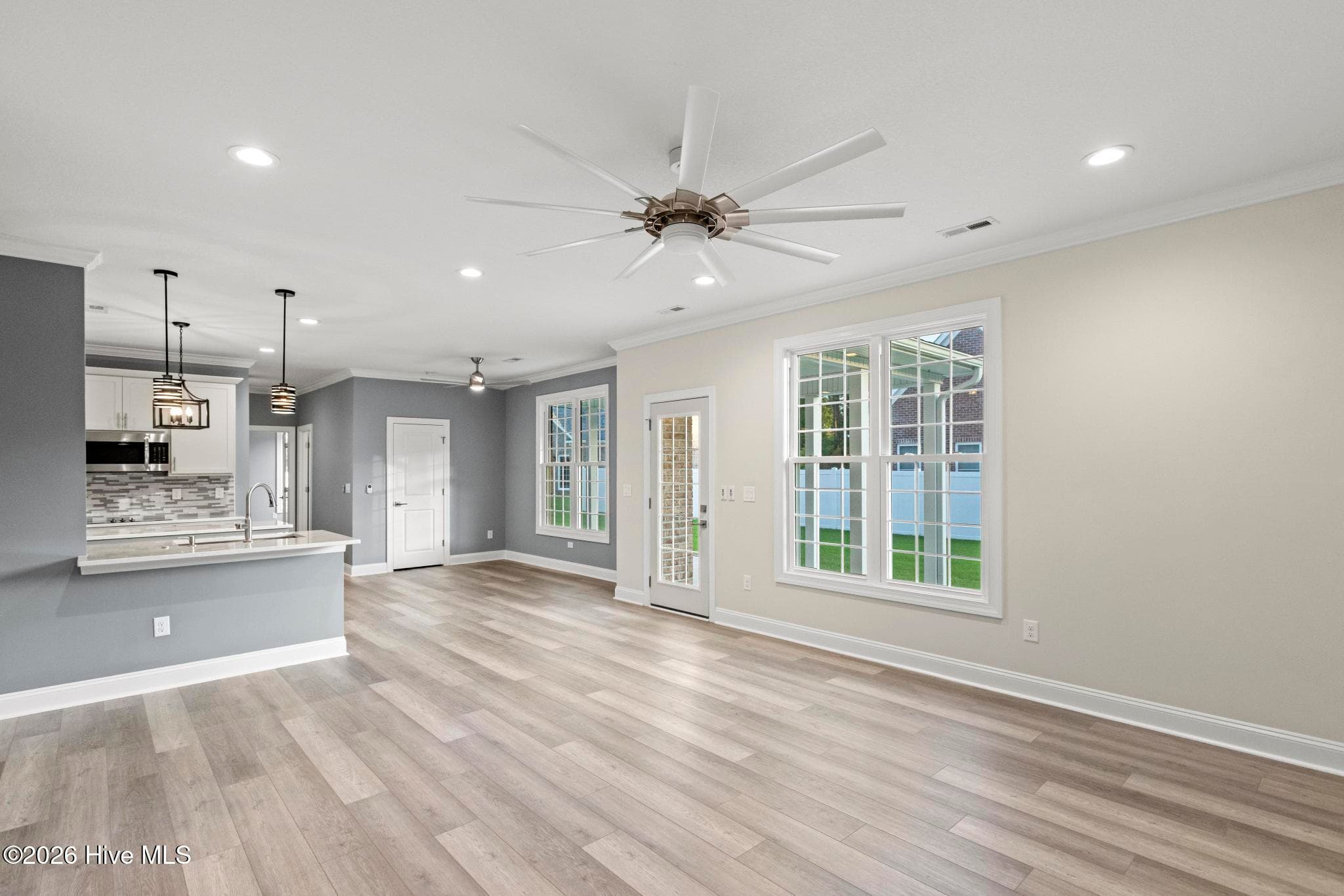 Single Family Residence at 403 King Richard Court, Jacksonville, NC 28546, photo 16 of 43