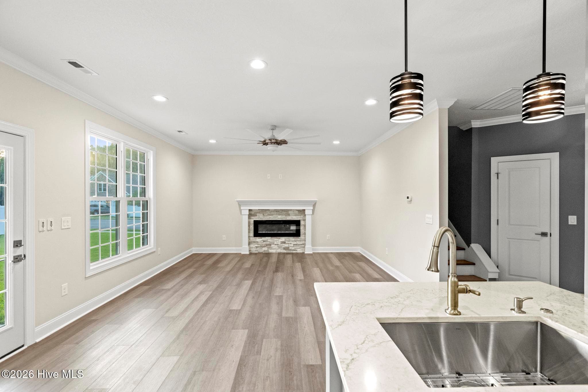 Single Family Residence at 403 King Richard Court, Jacksonville, NC 28546, photo 12 of 43