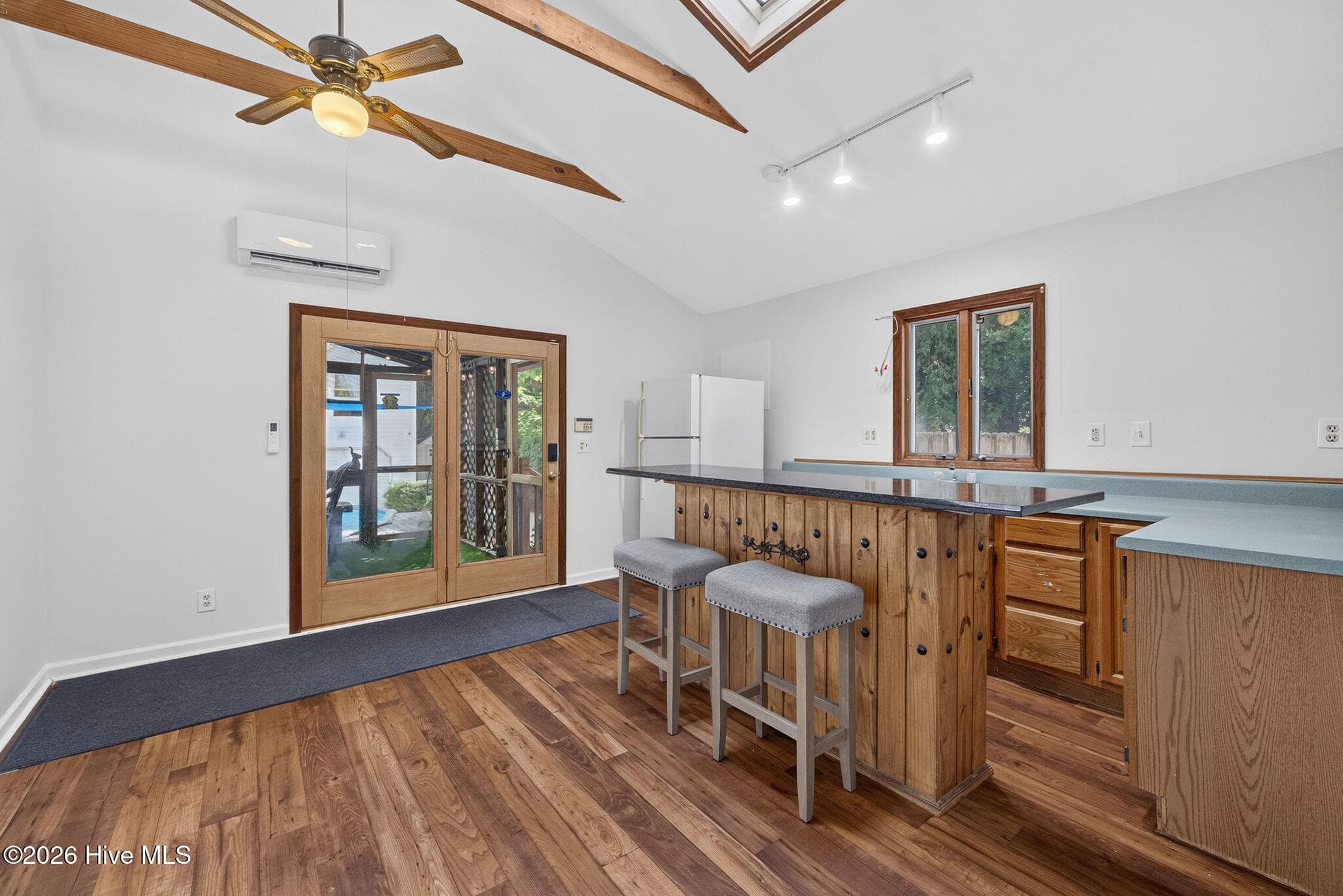 Duplex at 310 N 5th Avenue, Wilmington, NC 28401, photo 18 of 64