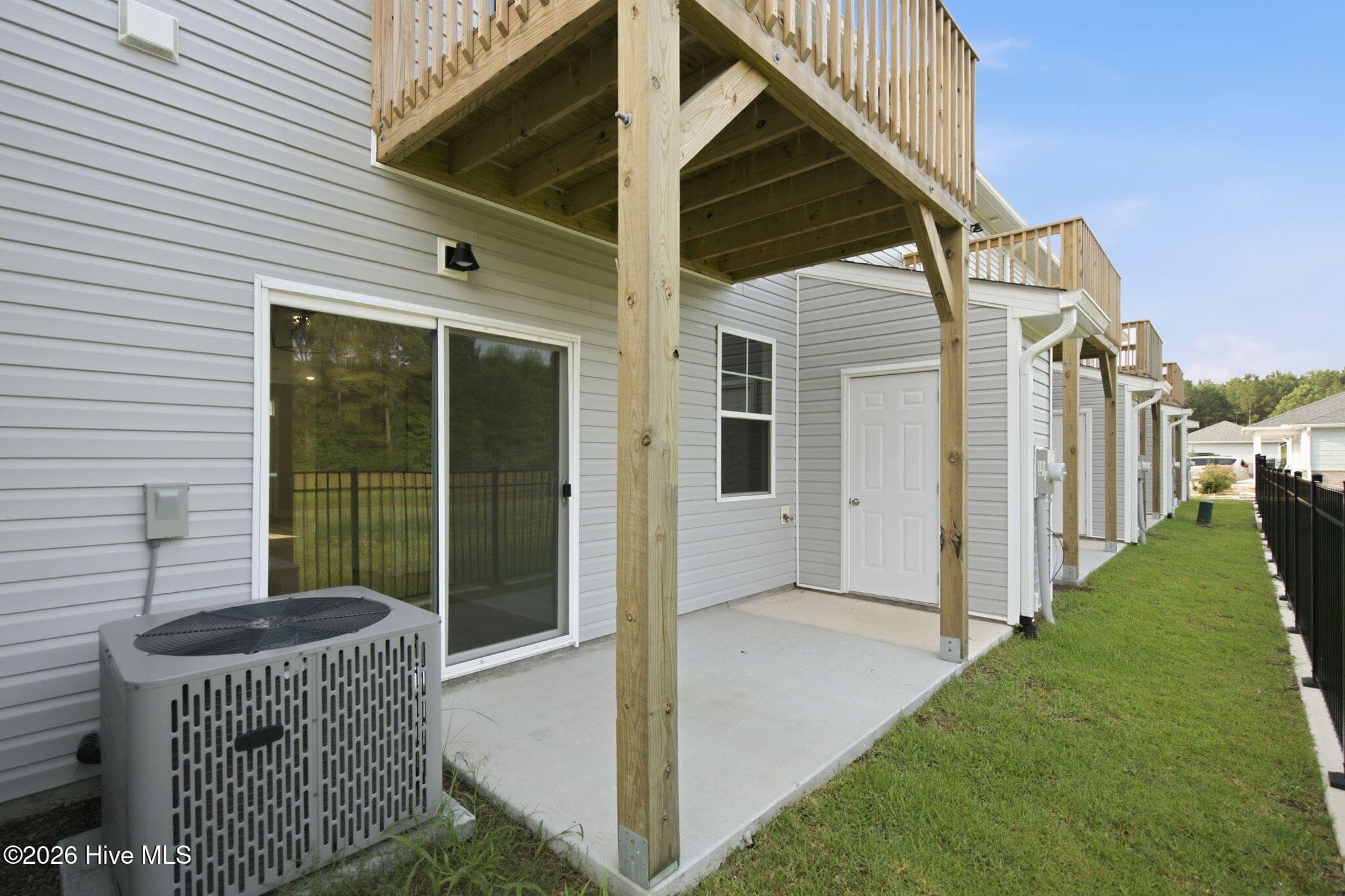 217 Sandy Cove Lane, Sneads Ferry, NC 28460
