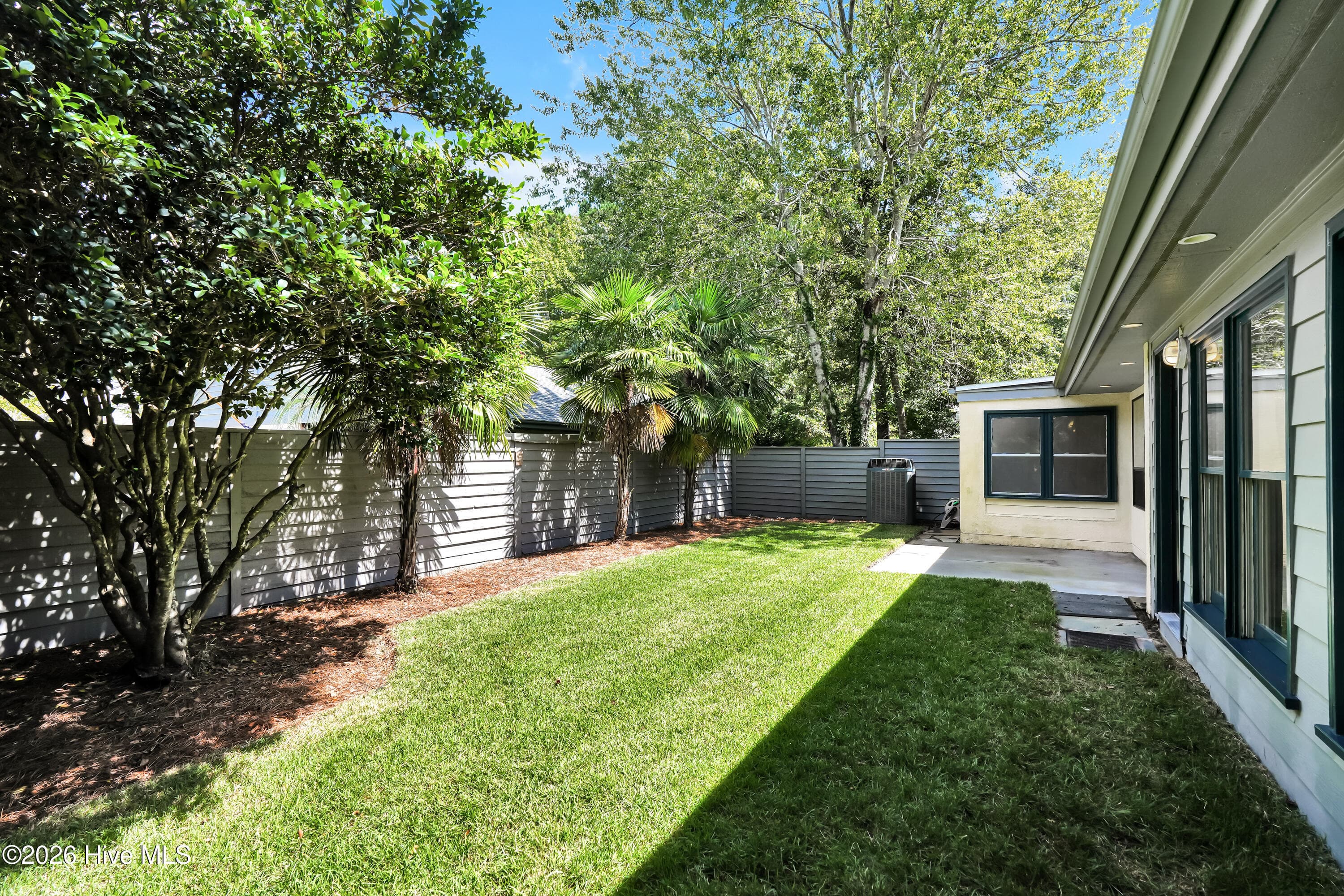 Townhouse at 1433 Villa Place E, Wilmington, NC 28409, photo 39 of 53