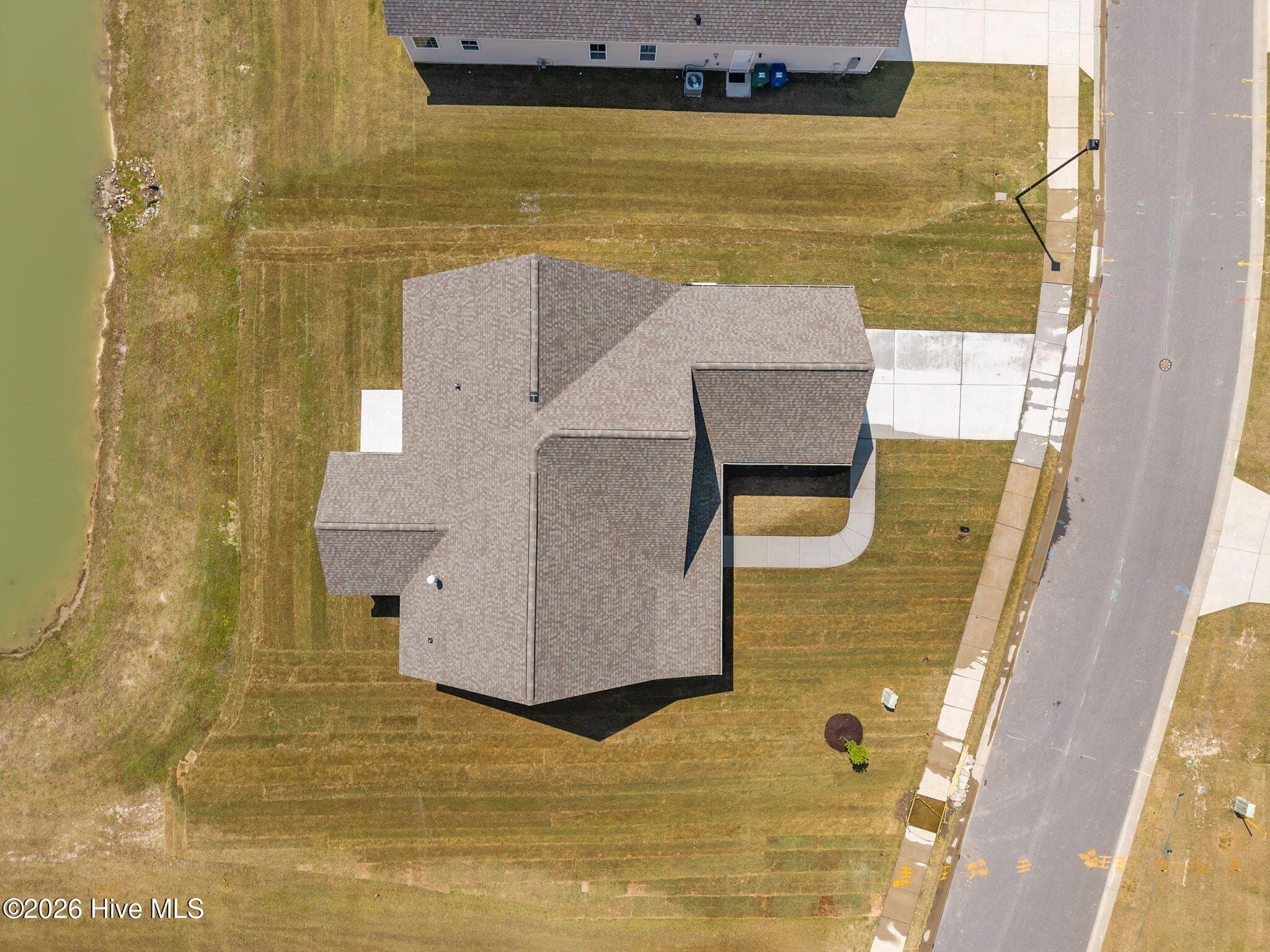 Single Family Residence at 3209 Honeysuckle Drive, Winterville, NC 28590, photo 12 of 88