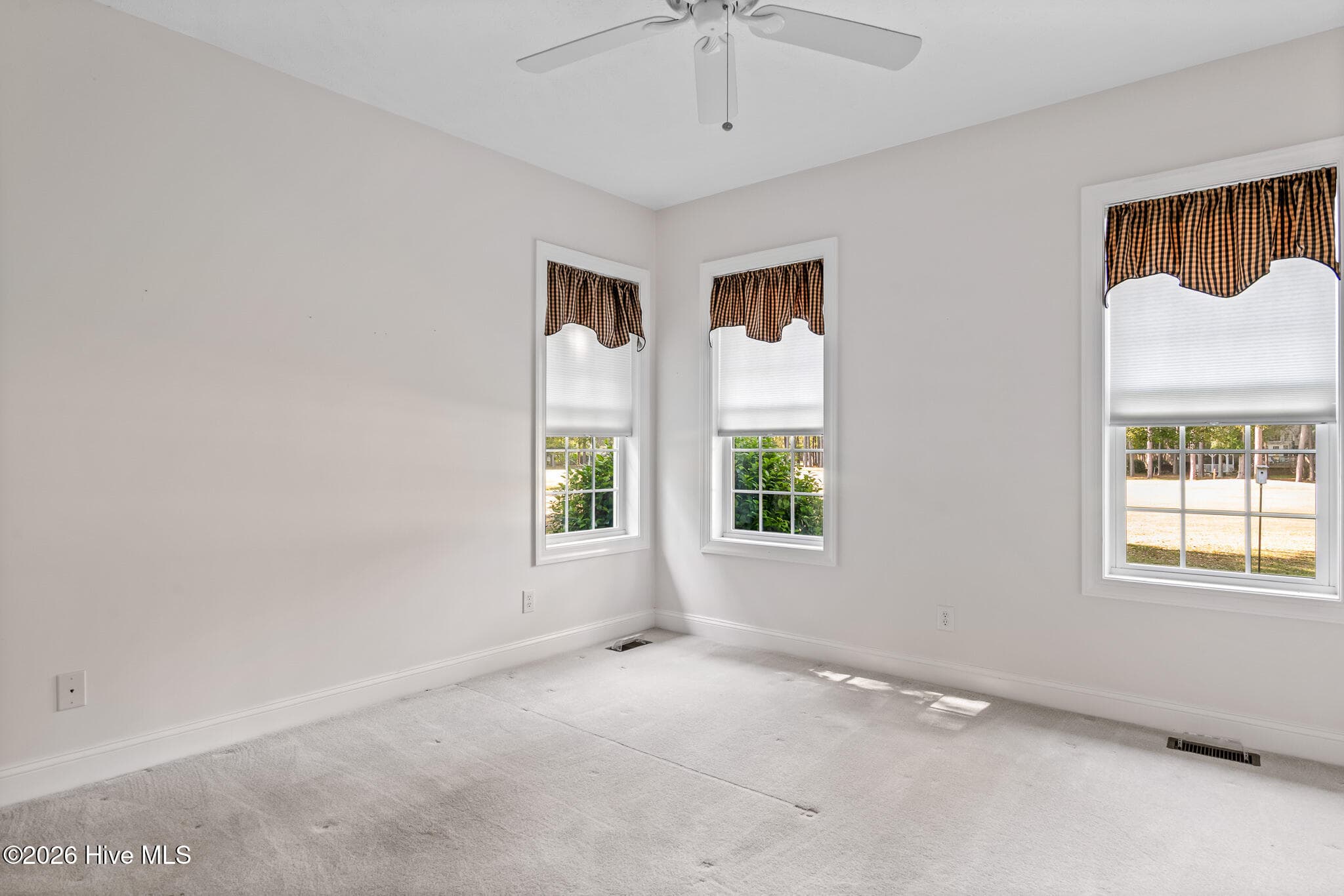 Single Family Residence at 402 Lockwood Lane SW, Supply, NC 28462, photo 33 of 75