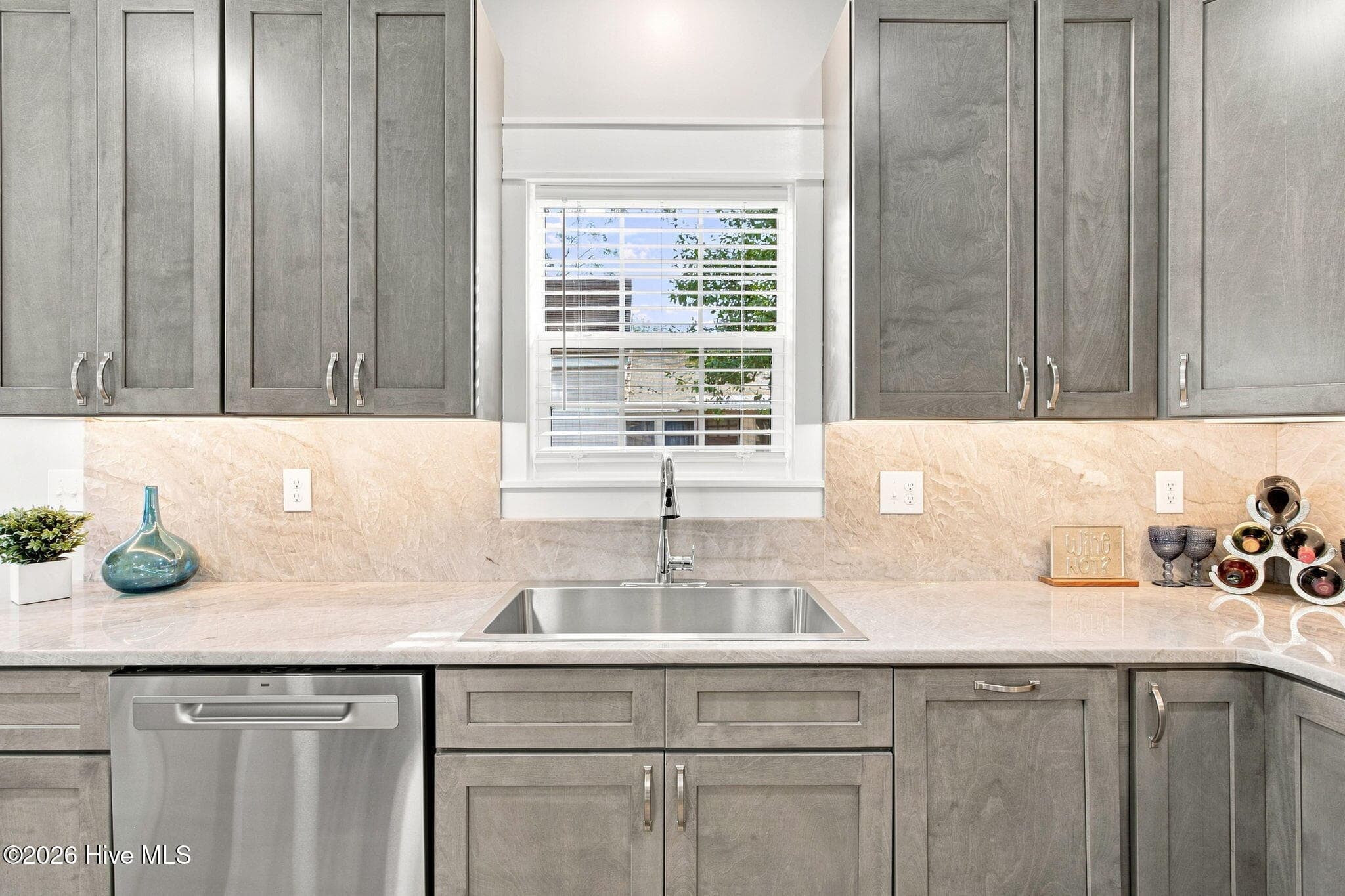 Single Family Residence at 512 Queen Street, Wilmington, NC 28401, photo 45 of 95