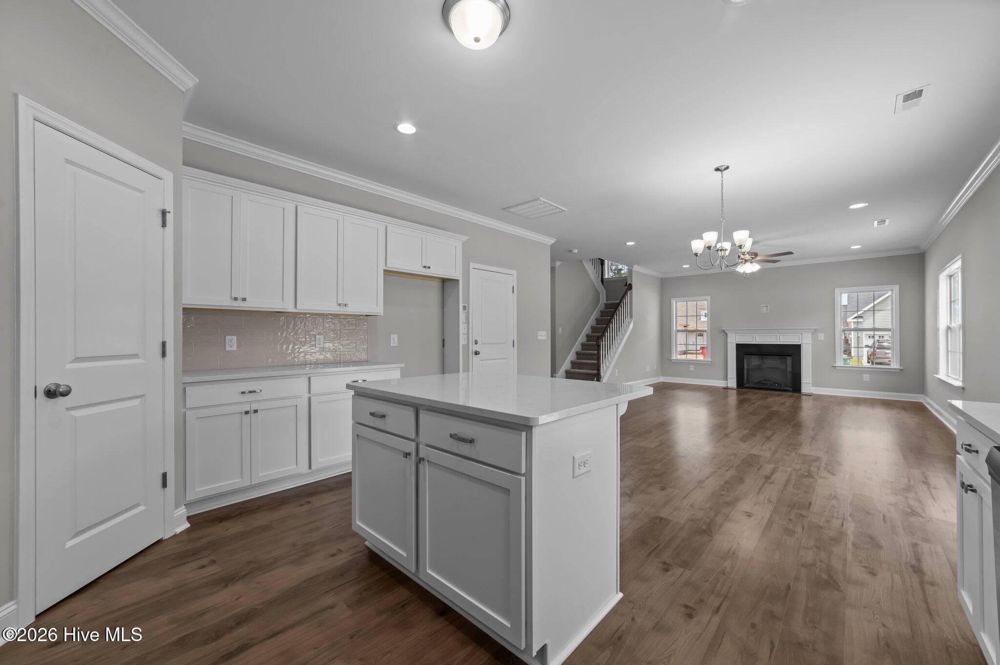Photo of similar home - 878 Lendy Drive, Greenville, NC 27858