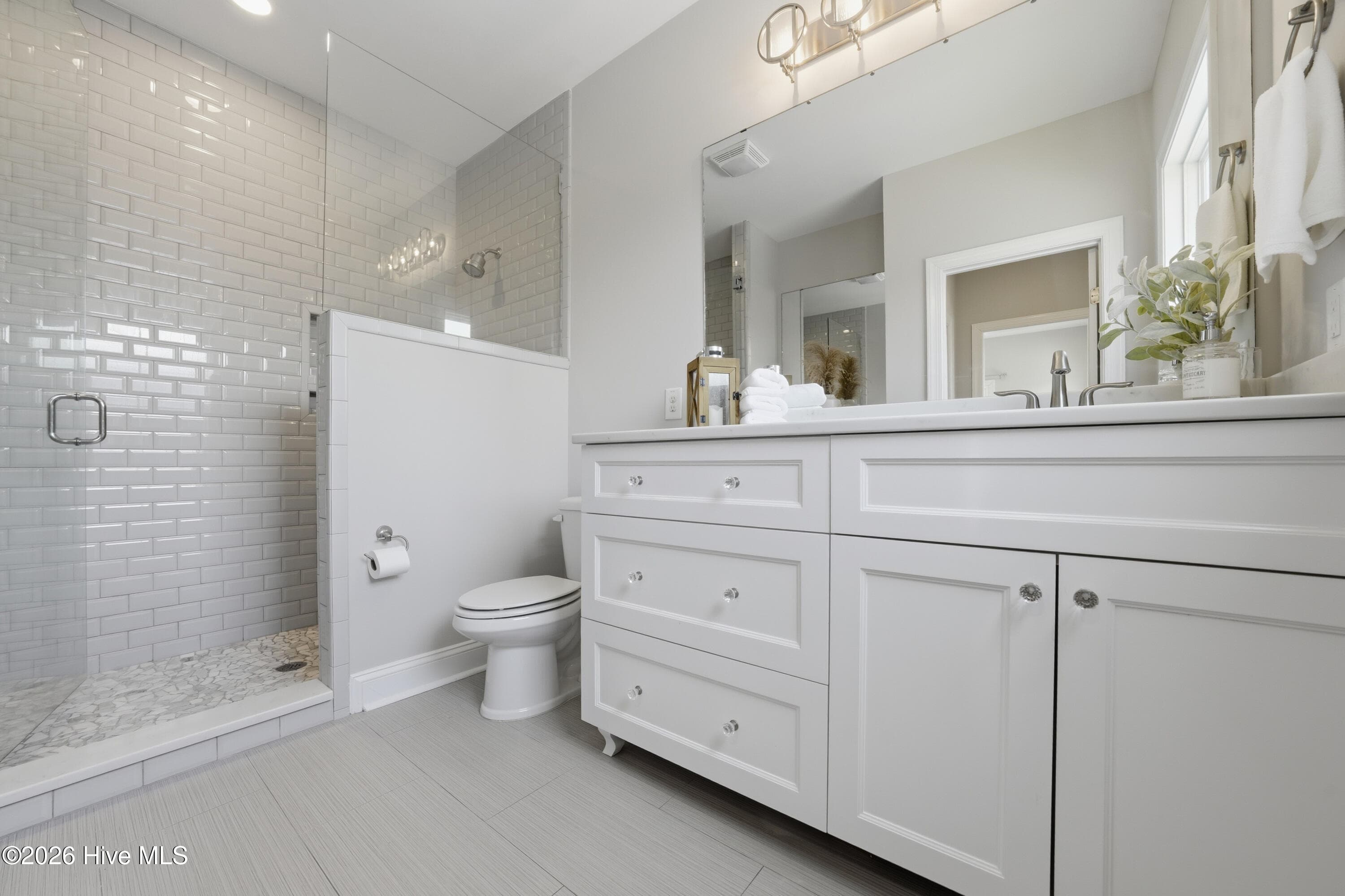 Single Family Residence at 1231 Pinfish Lane, Carolina Beach, NC 28428, photo 14 of 39