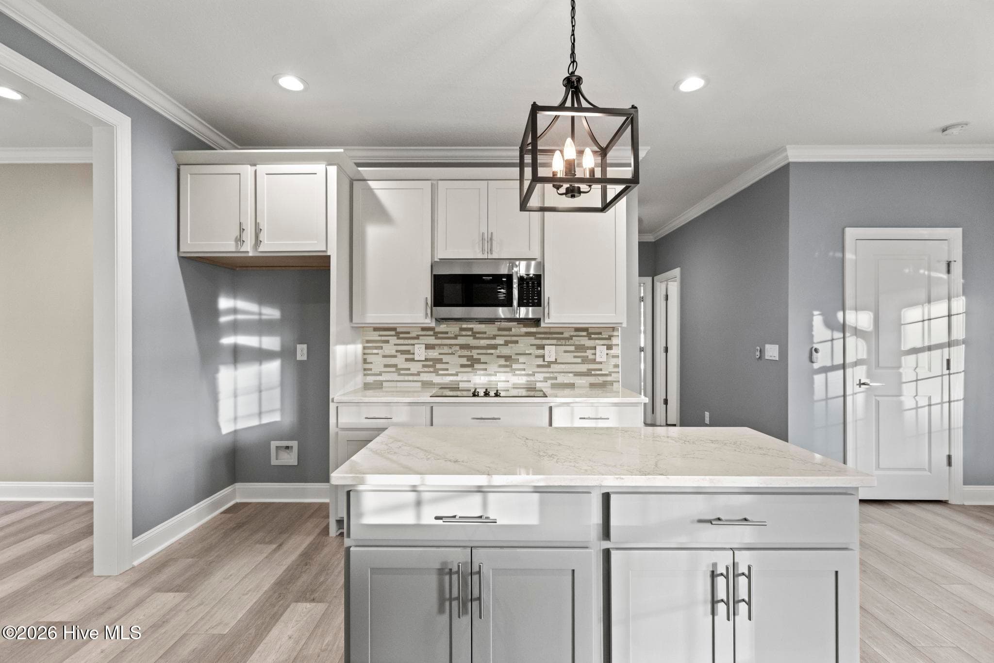Single Family Residence at 403 King Richard Court, Jacksonville, NC 28546, photo 10 of 43
