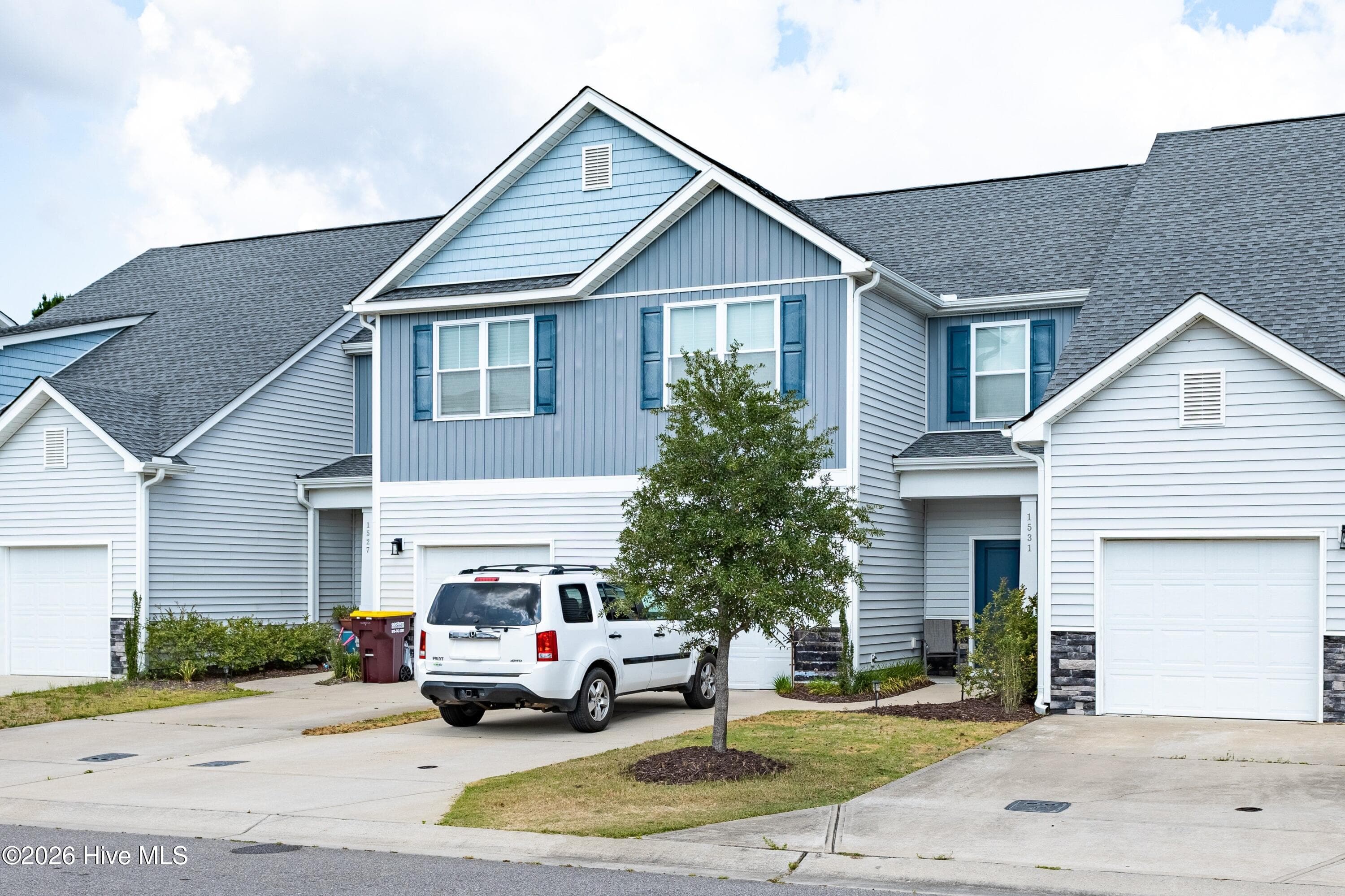 Townhouse at 1531 Grey Cliff, Wilmington, NC 28405, photo 2 of 32