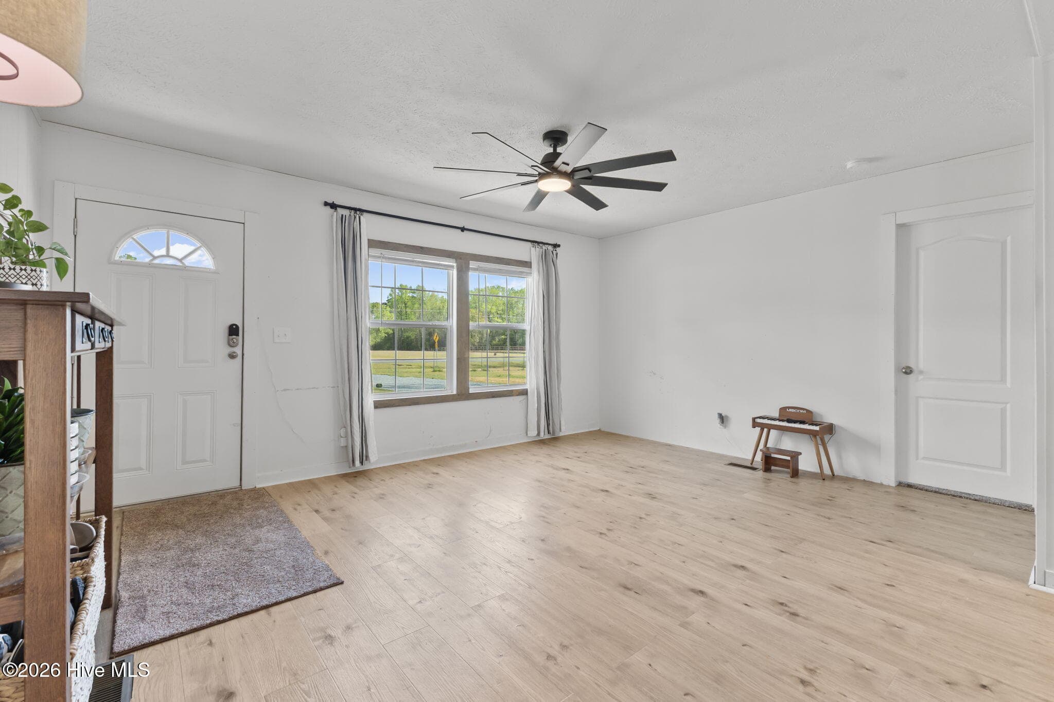 Manufactured Home at 7150 Faircloth Bridge Road, Stedman, NC 28391, Stedman, photo 6 of 44