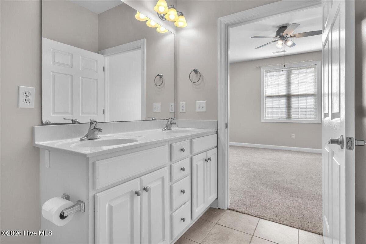 Townhouse at 5006 Carleton Drive Unit 121, Wilmington, NC 28403, photo 22 of 33