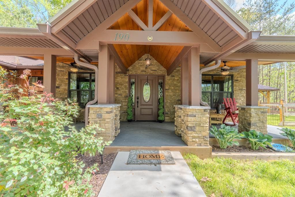 Residential at 190 Galloway Drive, Hayesville, NC 28904, photo 36 of 37