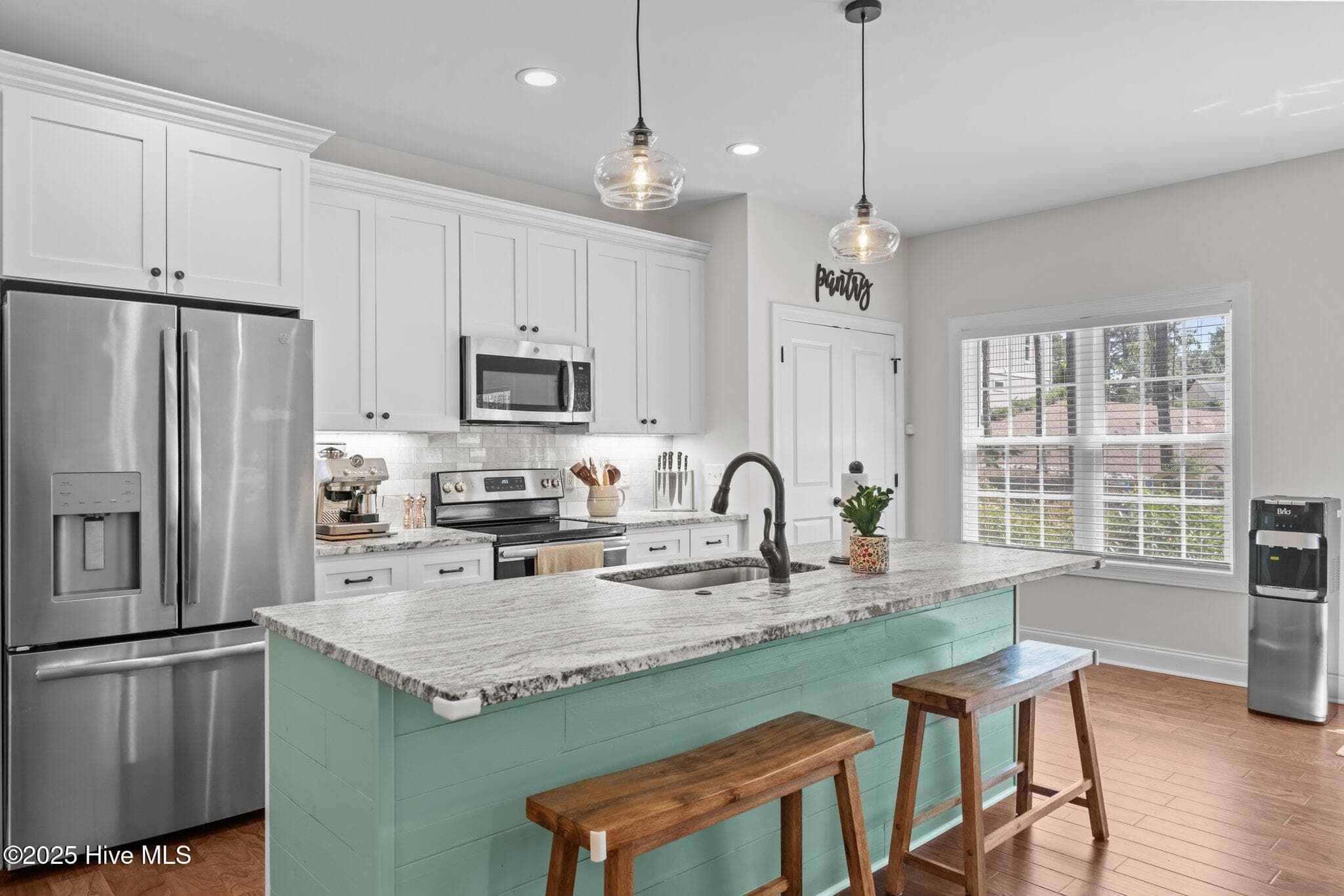 Single Family Residence at 27 Pine Lake Drive, Whispering Pines, NC 28327, Whispering Pines, photo 11 of 36