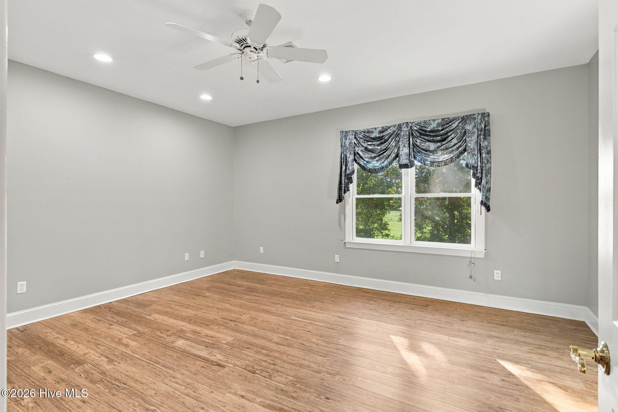 Single Family Residence at 112 Cedar Court, Wallace, NC 28466, photo 43 of 85