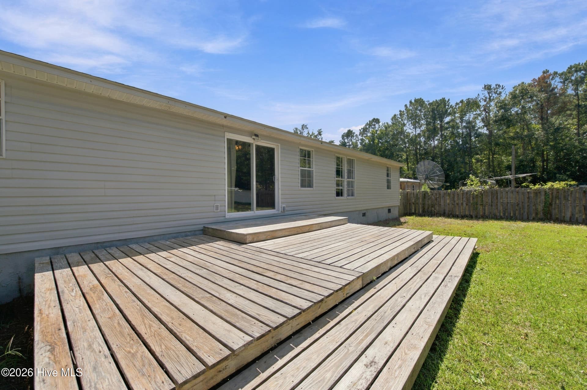 Manufactured Home at 103 Shop Branch Lane, Hampstead, NC 28443, photo 2 of 2