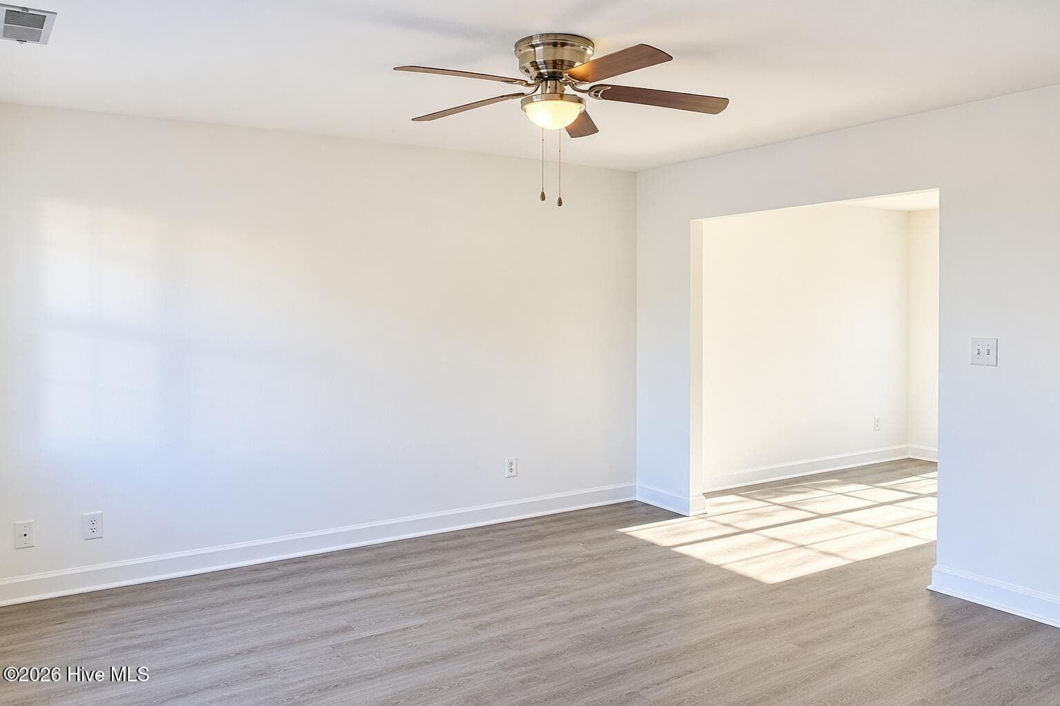 Townhouse at 95 Century Court, Swansboro, NC 28584, photo 3 of 15