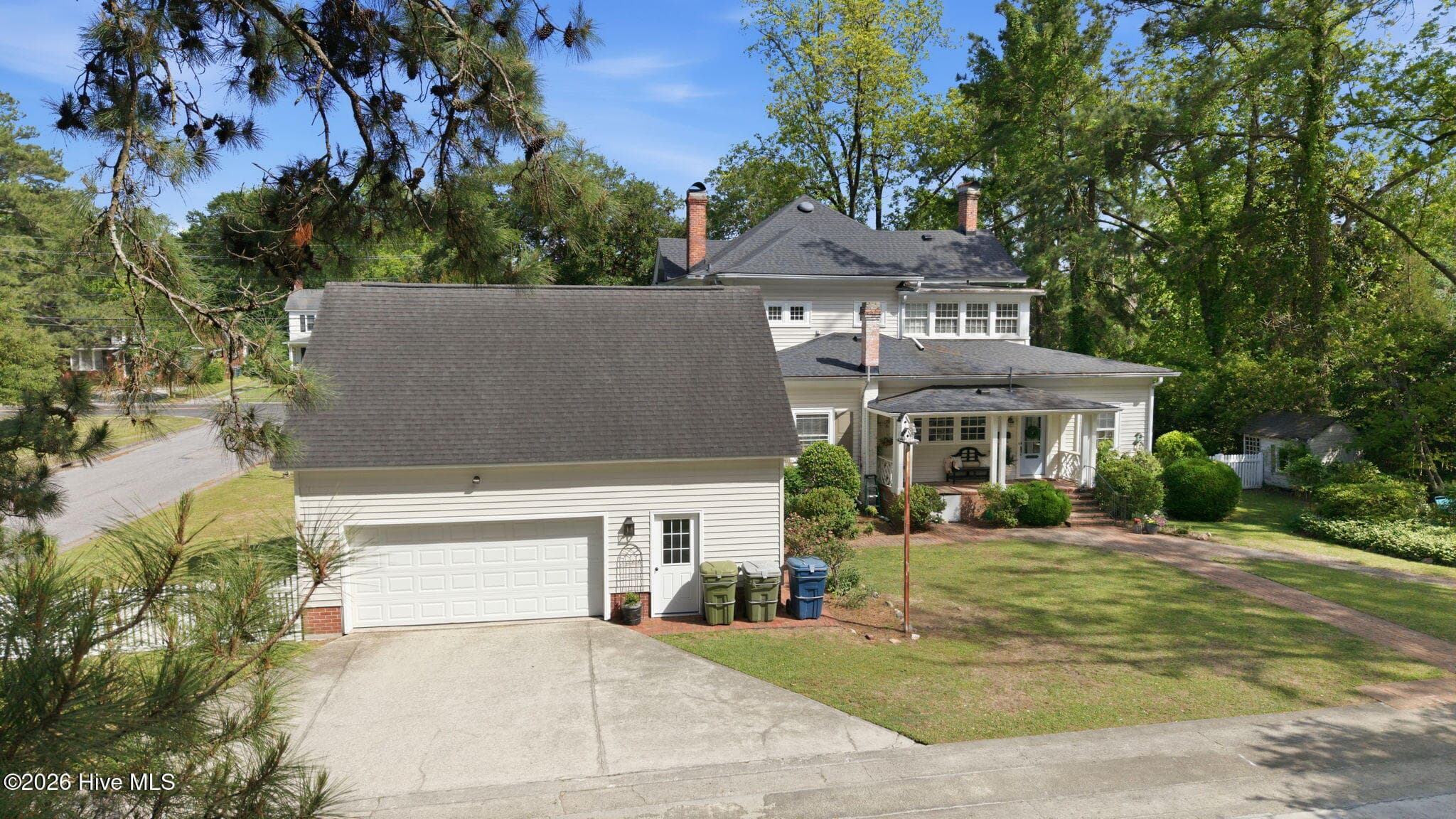 Single Family Residence at 1126 N Market Street, Washington, NC 27889, photo 5 of 5
