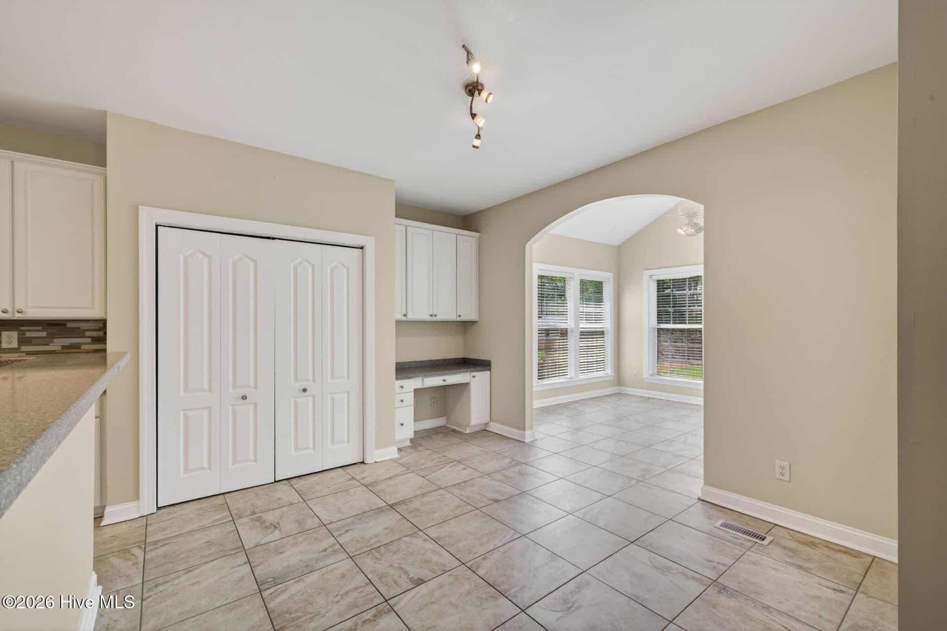 320 Green View Road, Moyock, NC 27958