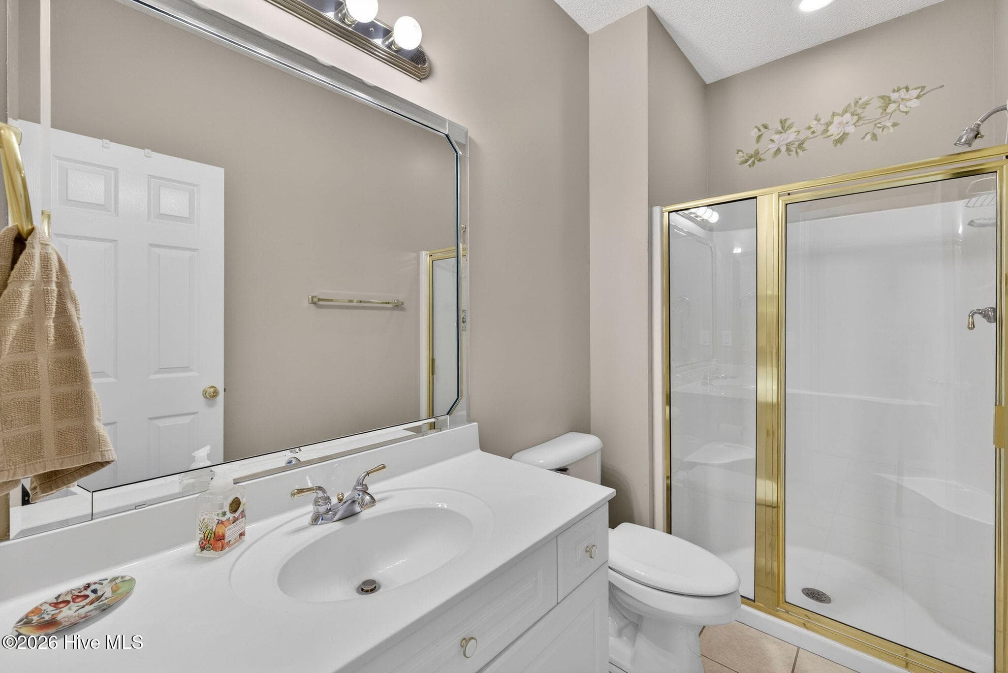 Guest Bathroom - 1113 Willow Pond Lane, Leland, NC 28451