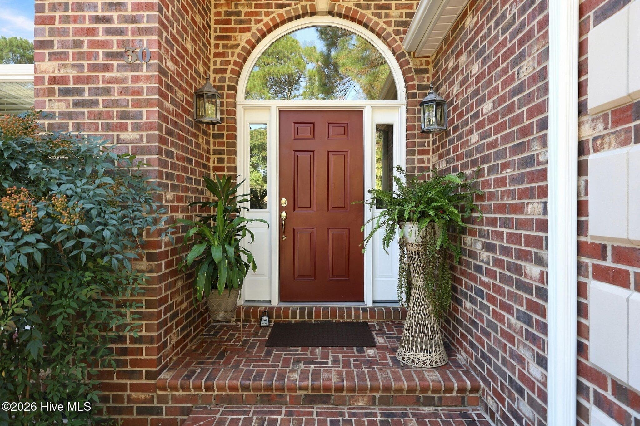 Single Family Residence at 30 Briarwood Circle, Pinehurst, NC 28374, photo 4 of 67