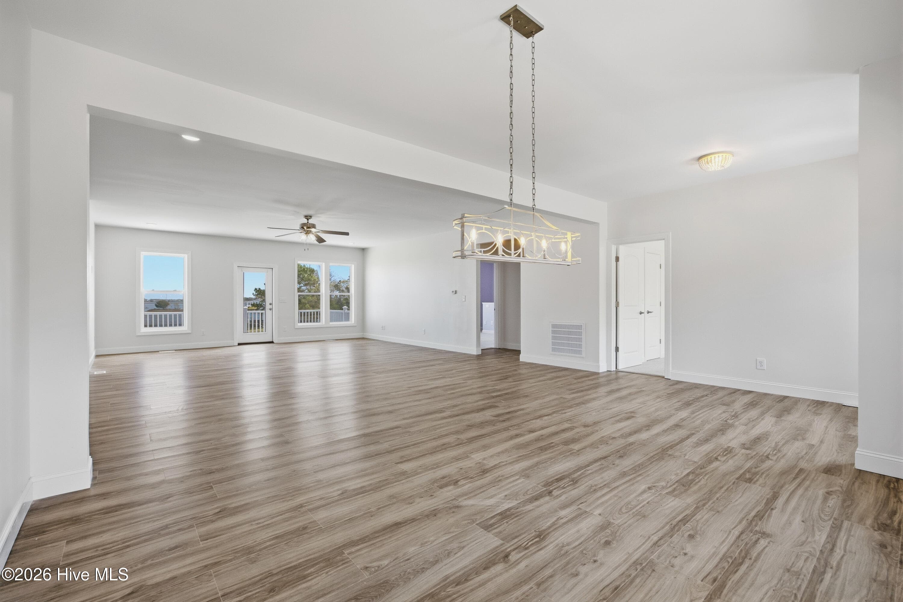 Single Family Residence at 106 Elizabeth Way Court, Swansboro, NC 28584, photo 18 of 63