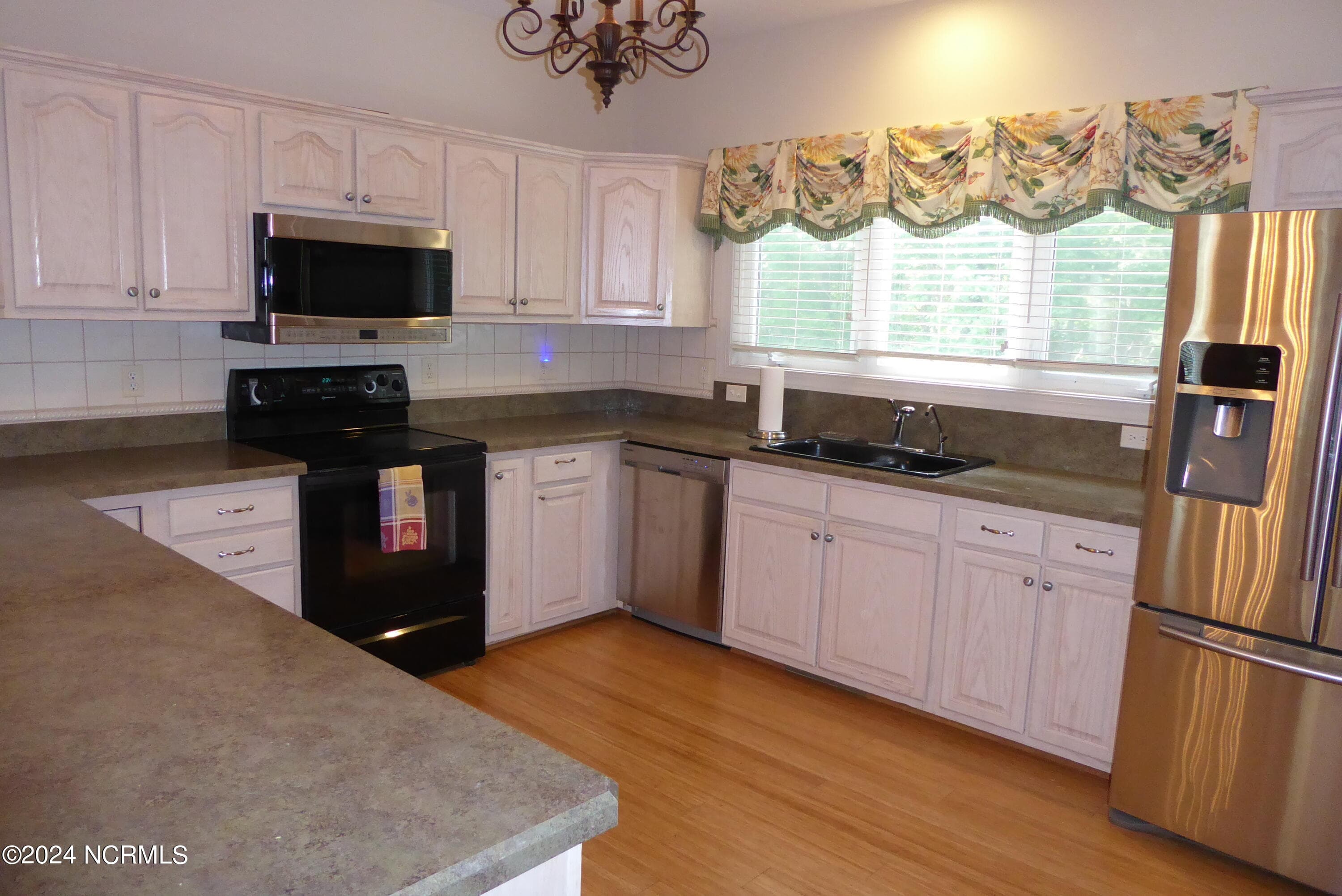 Condominium at 3714 Kenzie Court 24, Morehead City, NC 28557, photo 2 of 3