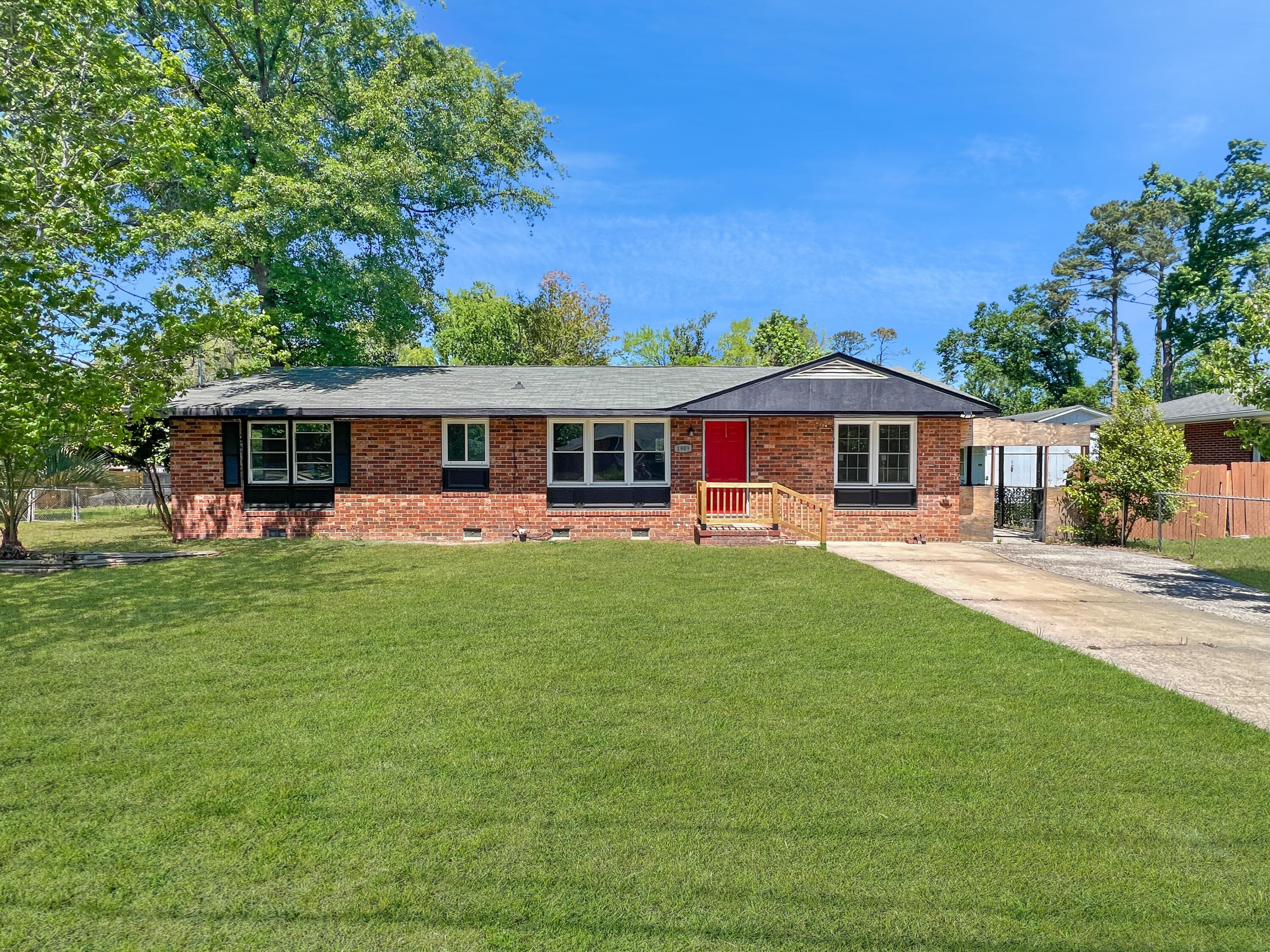 Single Family Residence at 1909 Melrose Drive, Augusta, GA 30906, photo 2 of 27