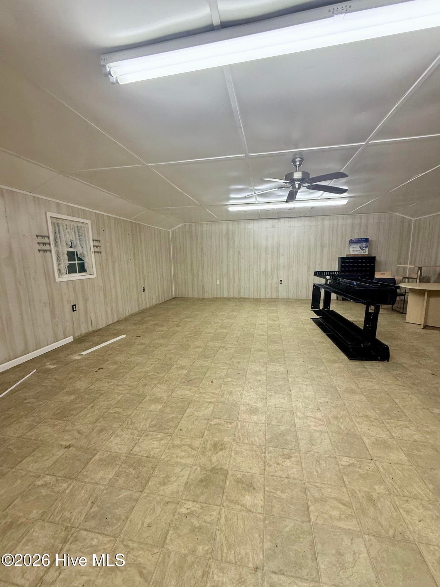Manufactured Home at 605 Big Woods Road, Macon, NC 27551, photo 34 of 38