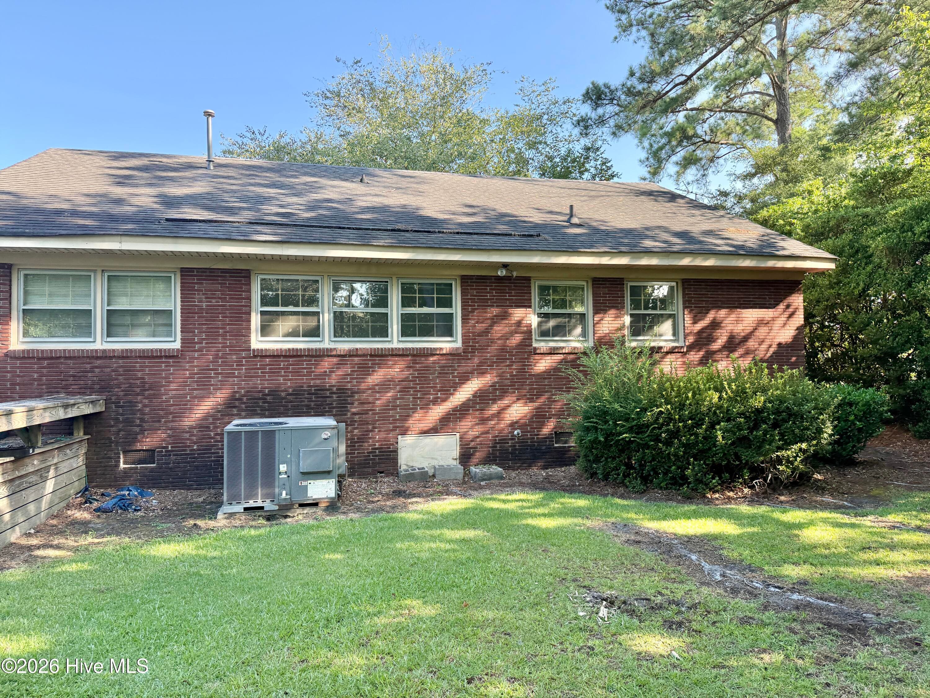Single Family Residence at 1202 Ruffin Terrace, Kinston, NC 28504, photo 29 of 30