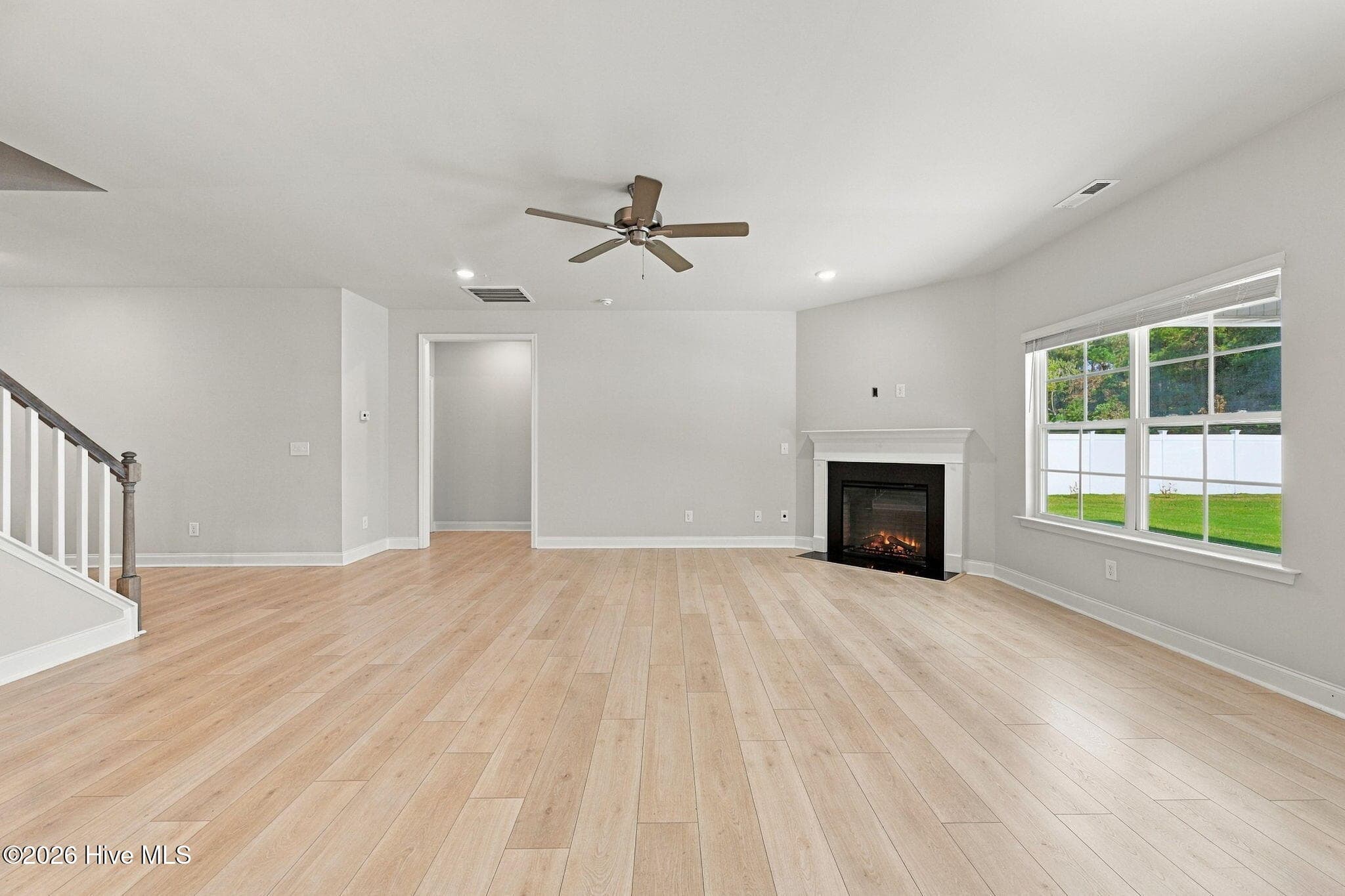 Single Family Residence at 744 Greenwich Place, Richlands, NC 28574, photo 7 of 54