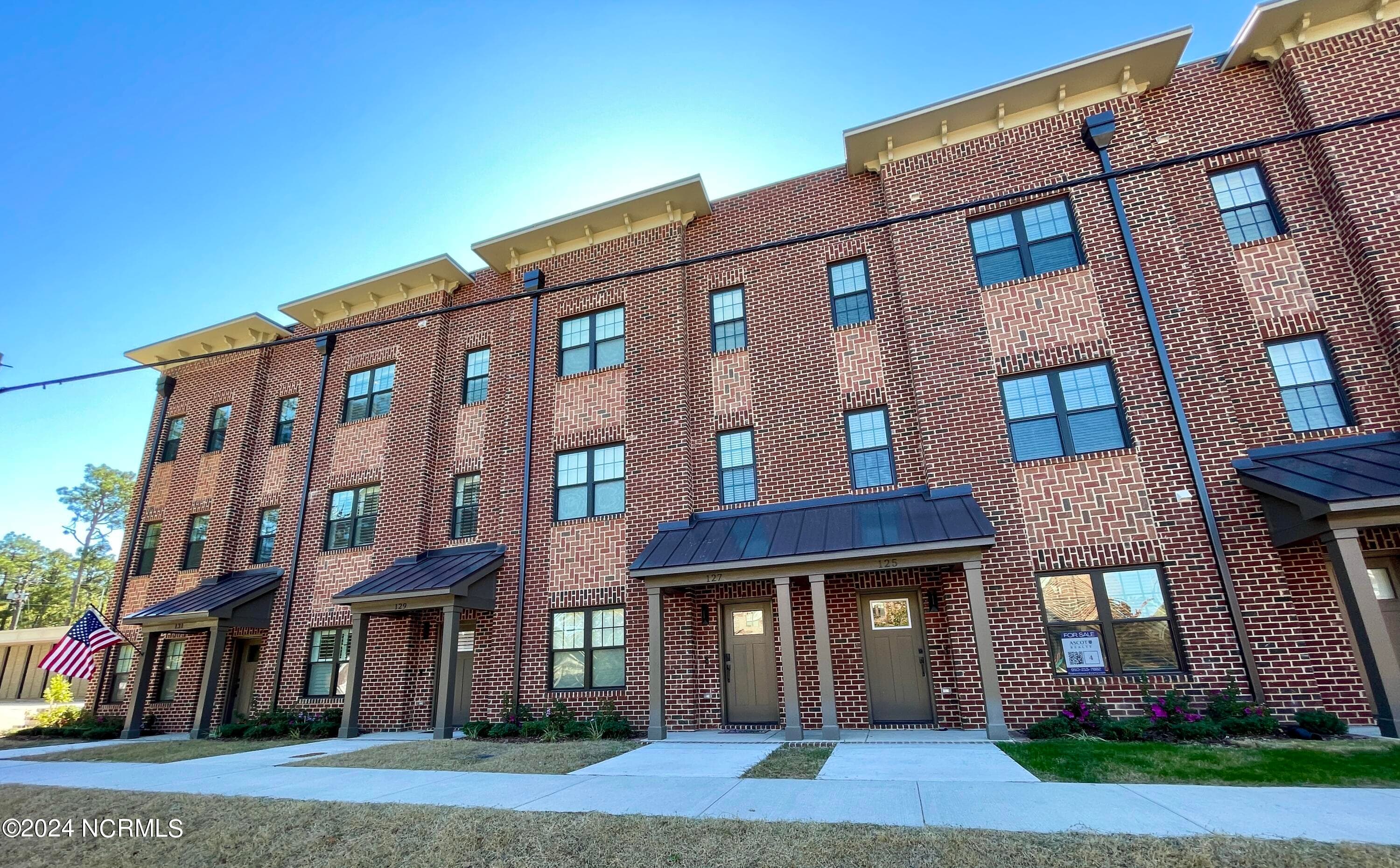 View of building from front - 129 Lexington Lane, Southern Pines, NC 28387