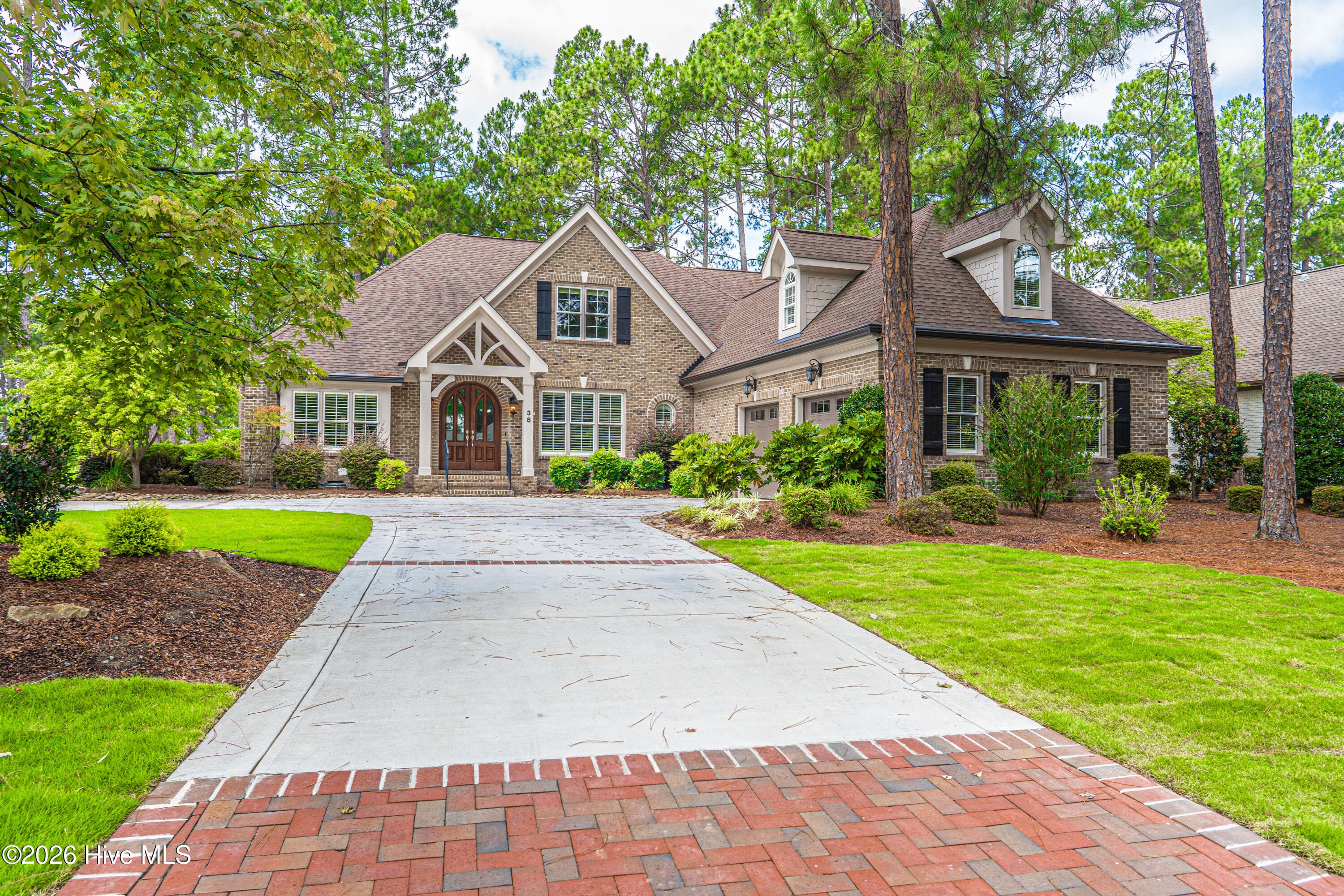 Single Family Residence at 38 E Augusta Lane, Southern Pines, NC 28387
